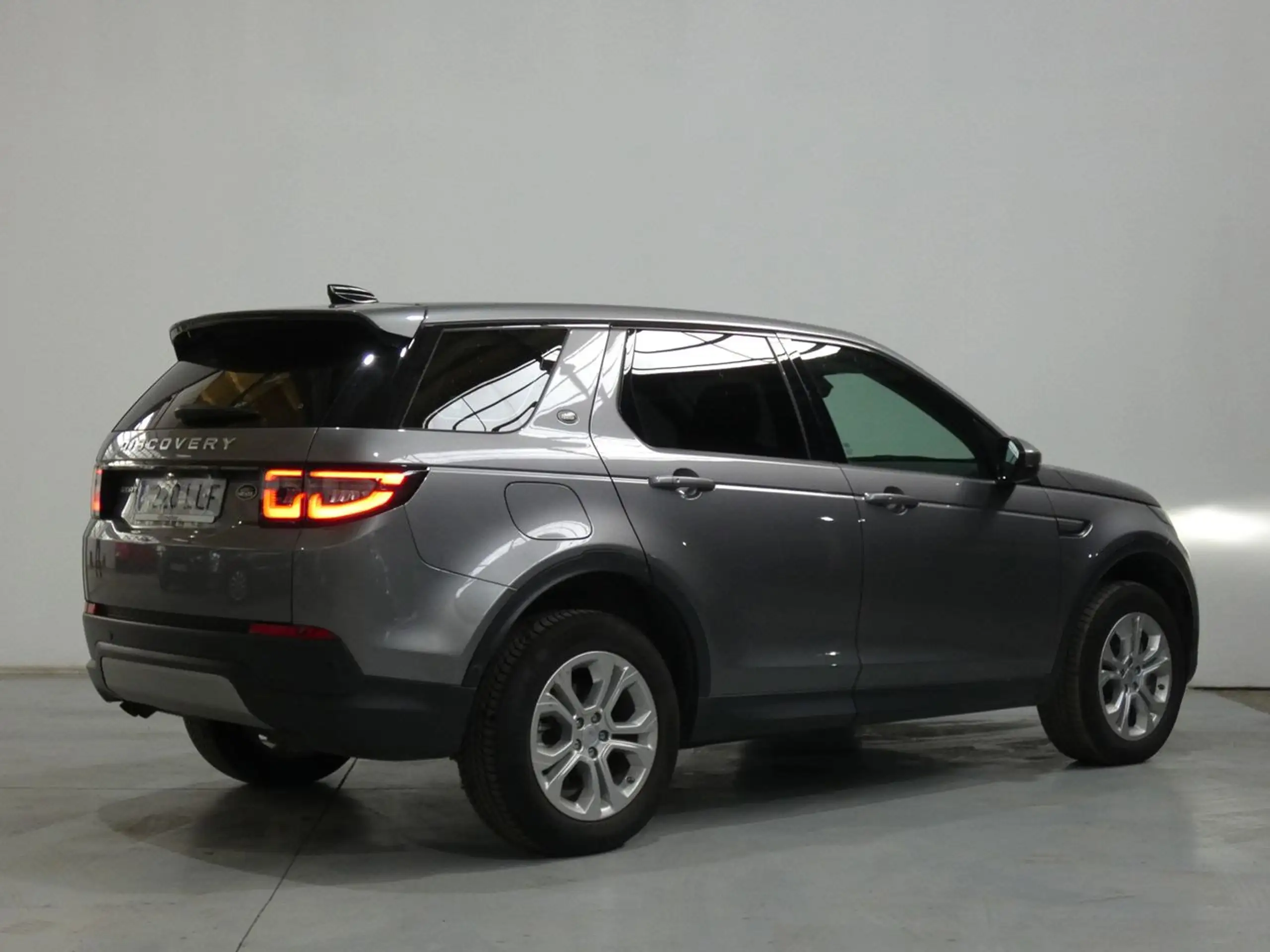 Land Rover - Discovery Sport