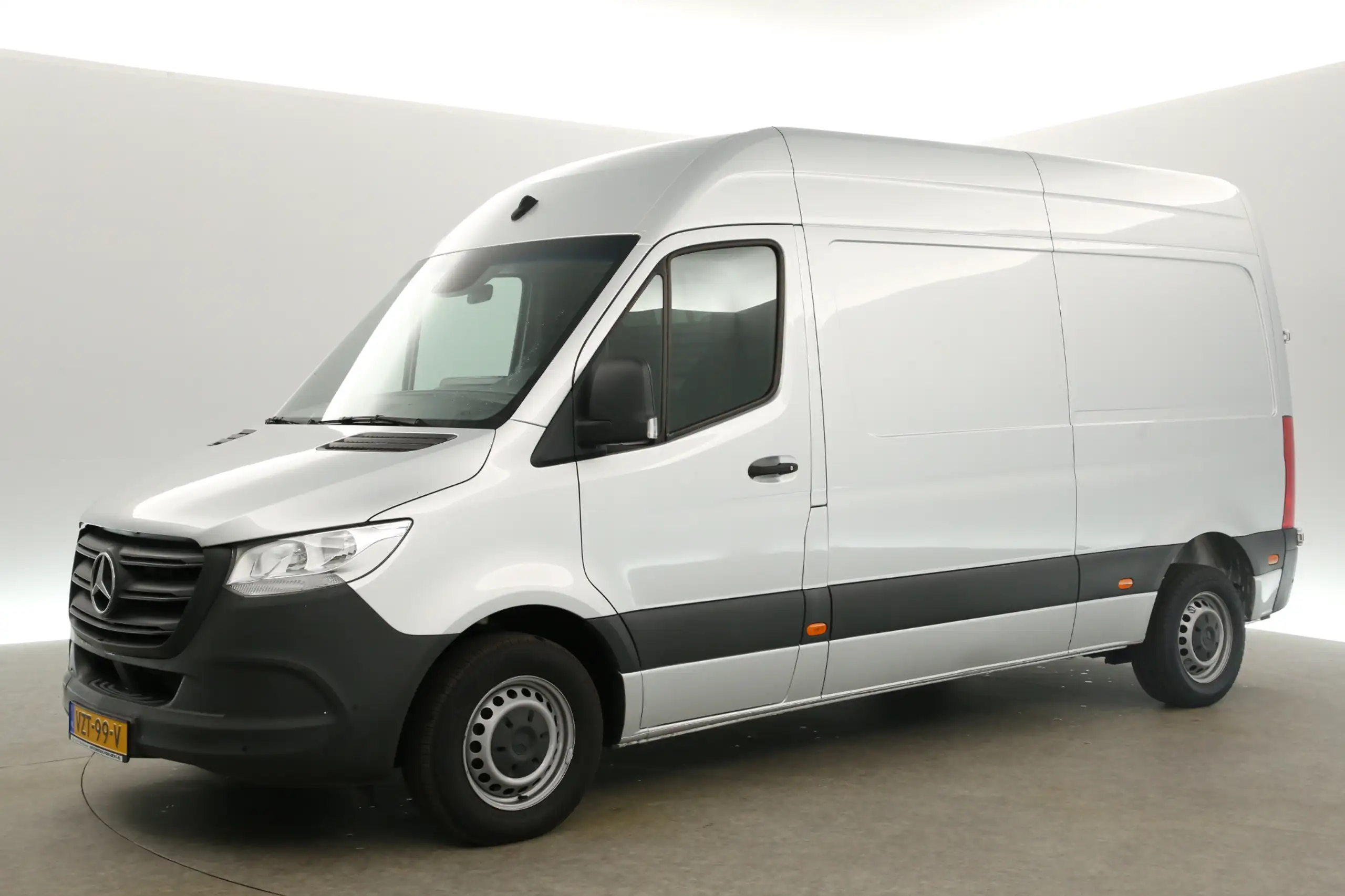 Mercedes-Benz - Sprinter