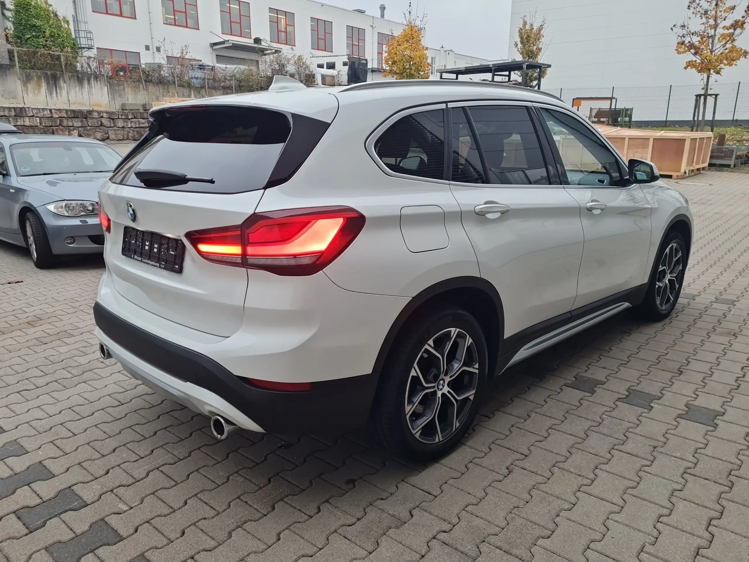 BMW - X1