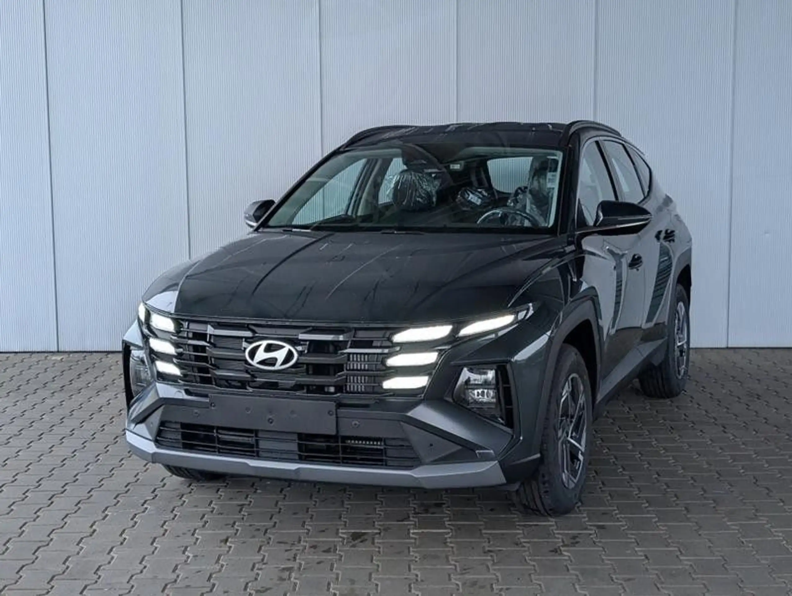 Hyundai - TUCSON