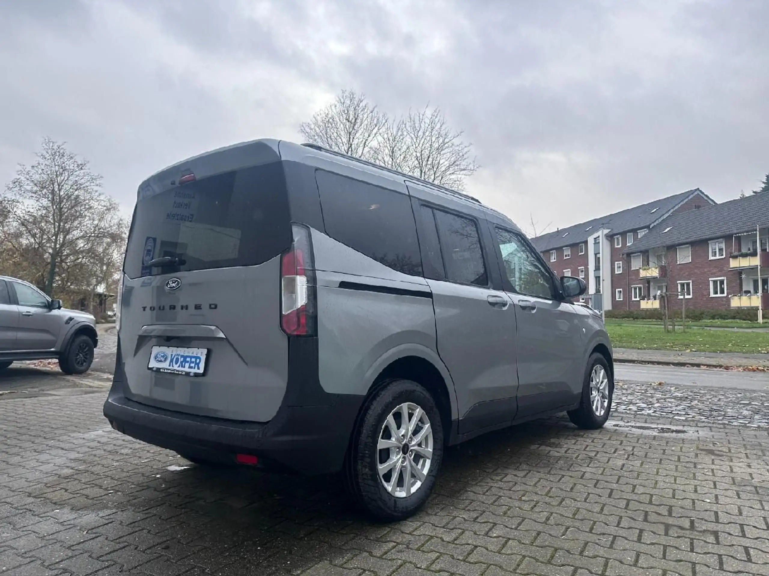 Ford - Tourneo Courier