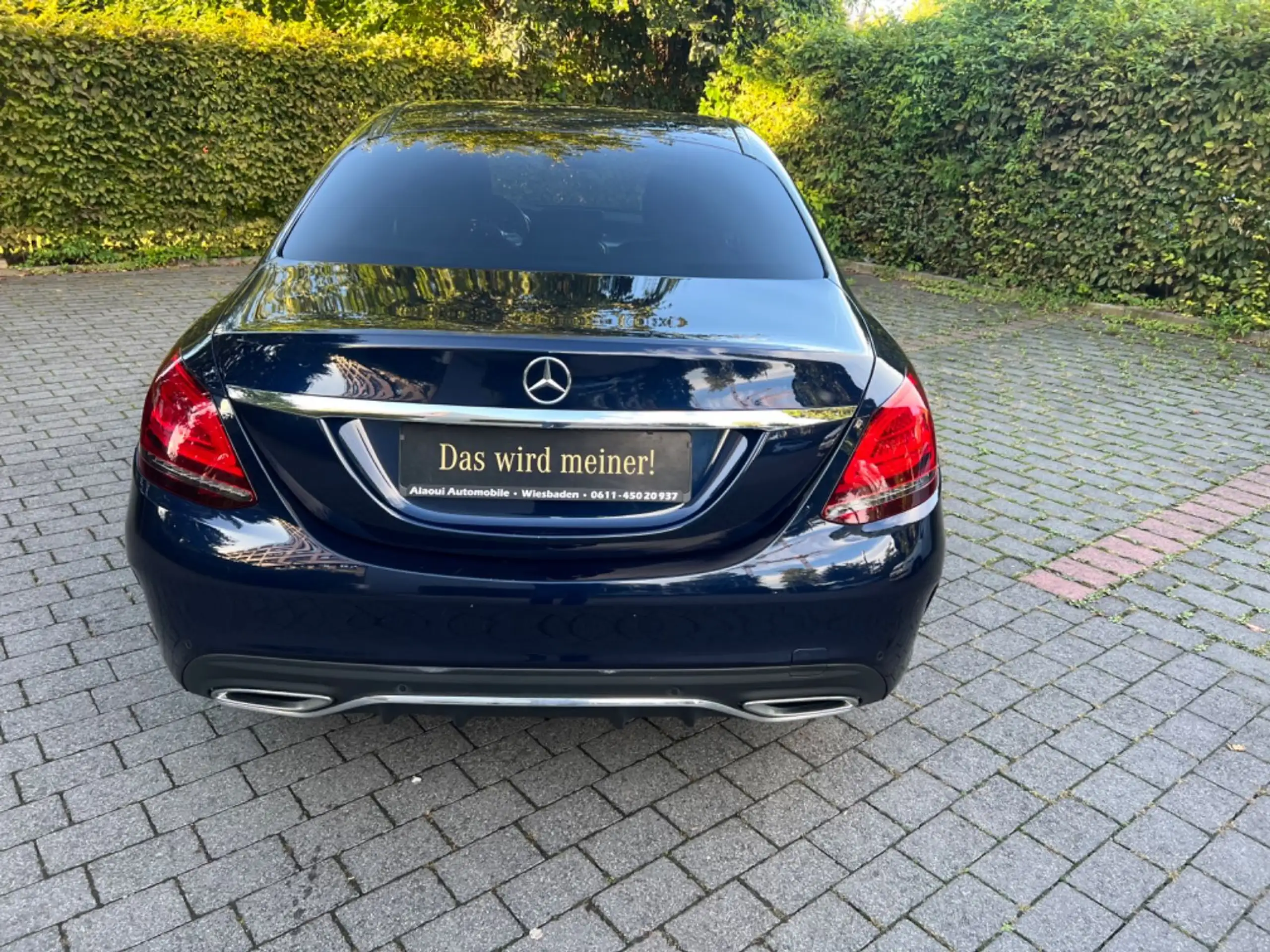 Mercedes-Benz - C 220