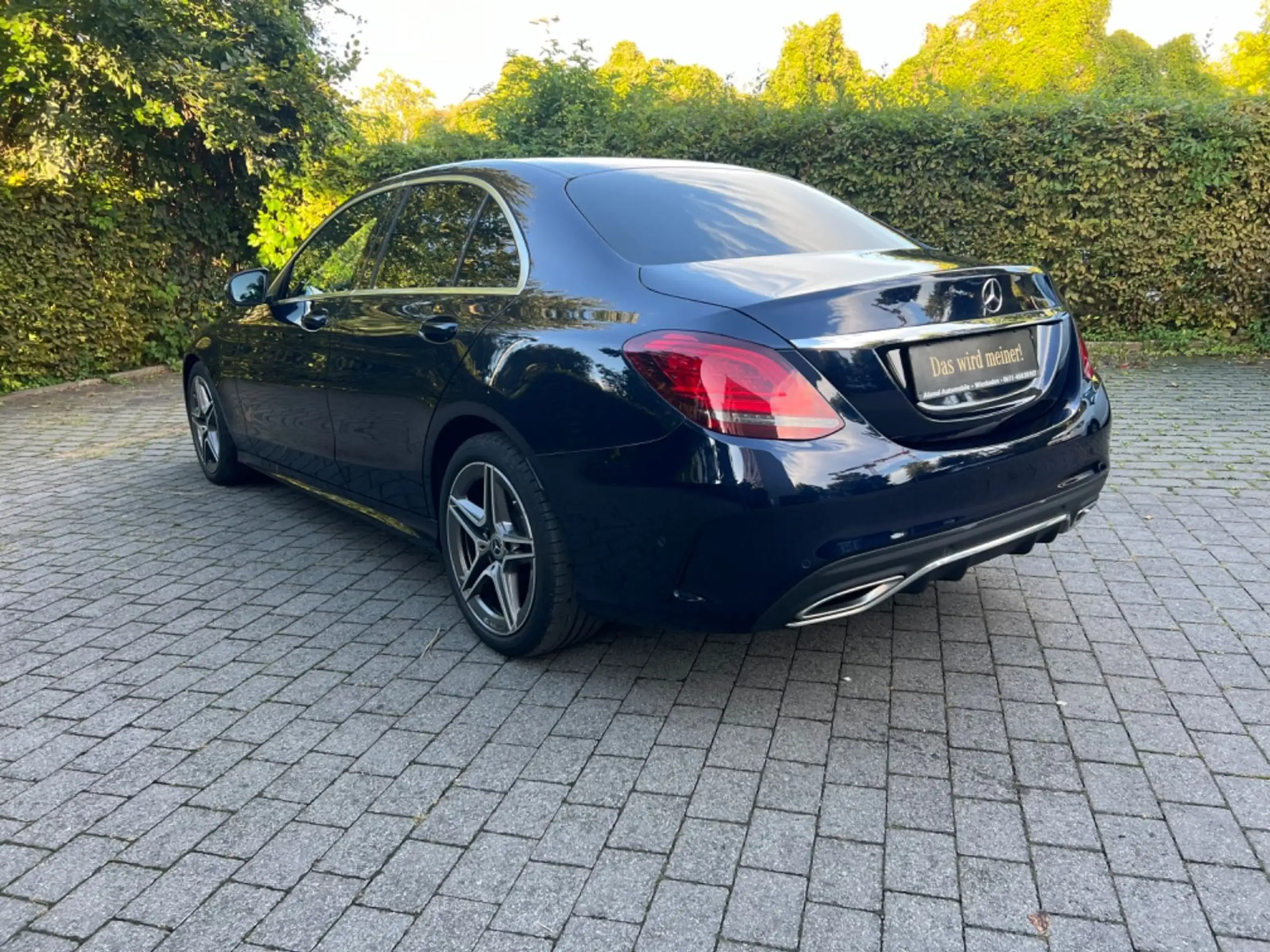 Mercedes-Benz - C 220