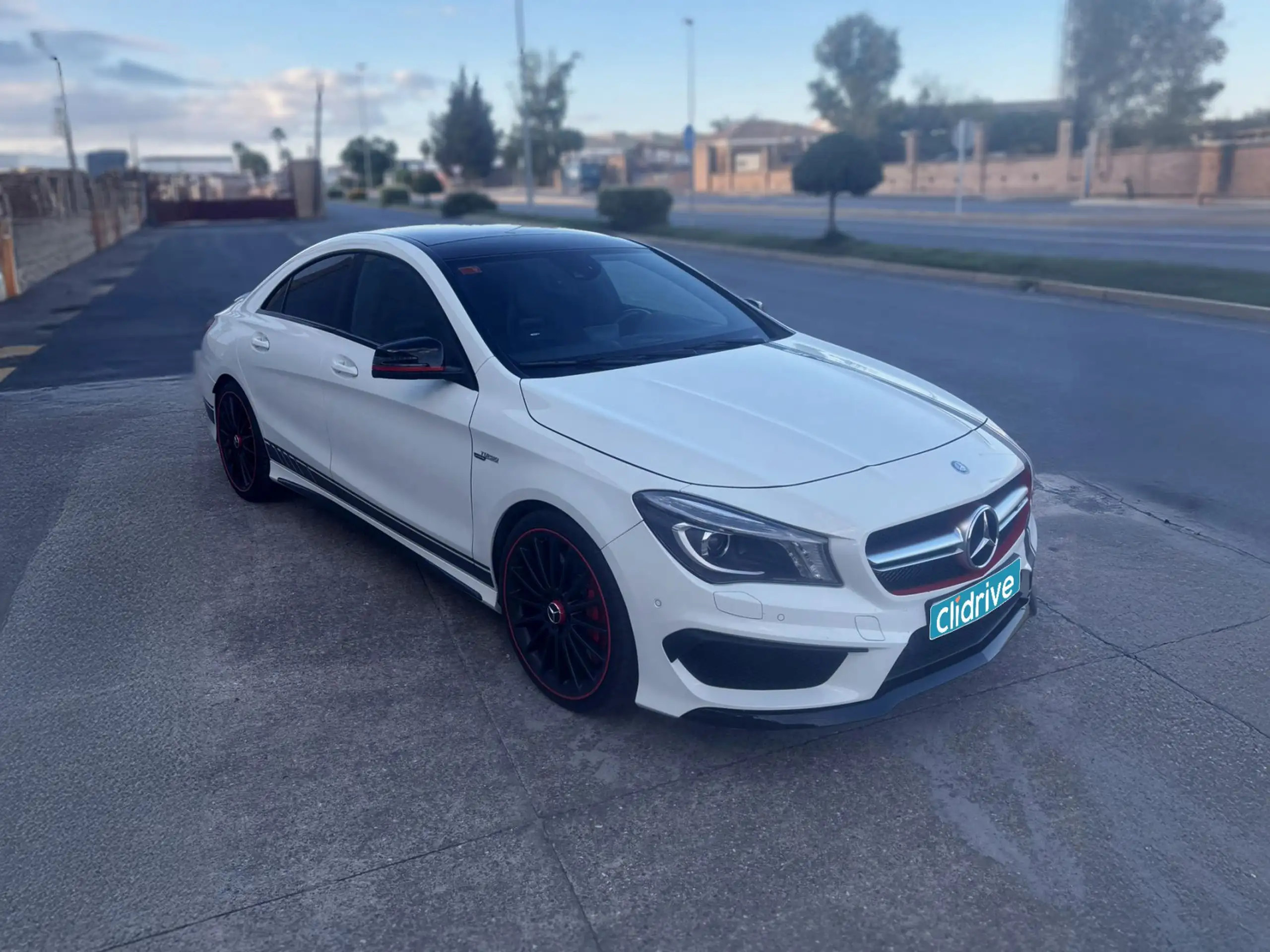 Mercedes-Benz - CLA 45 AMG