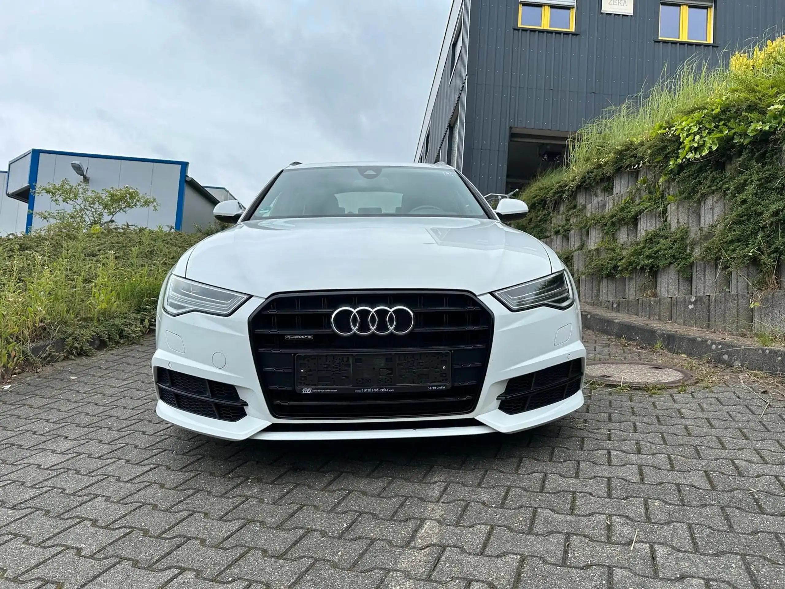 Audi - A6