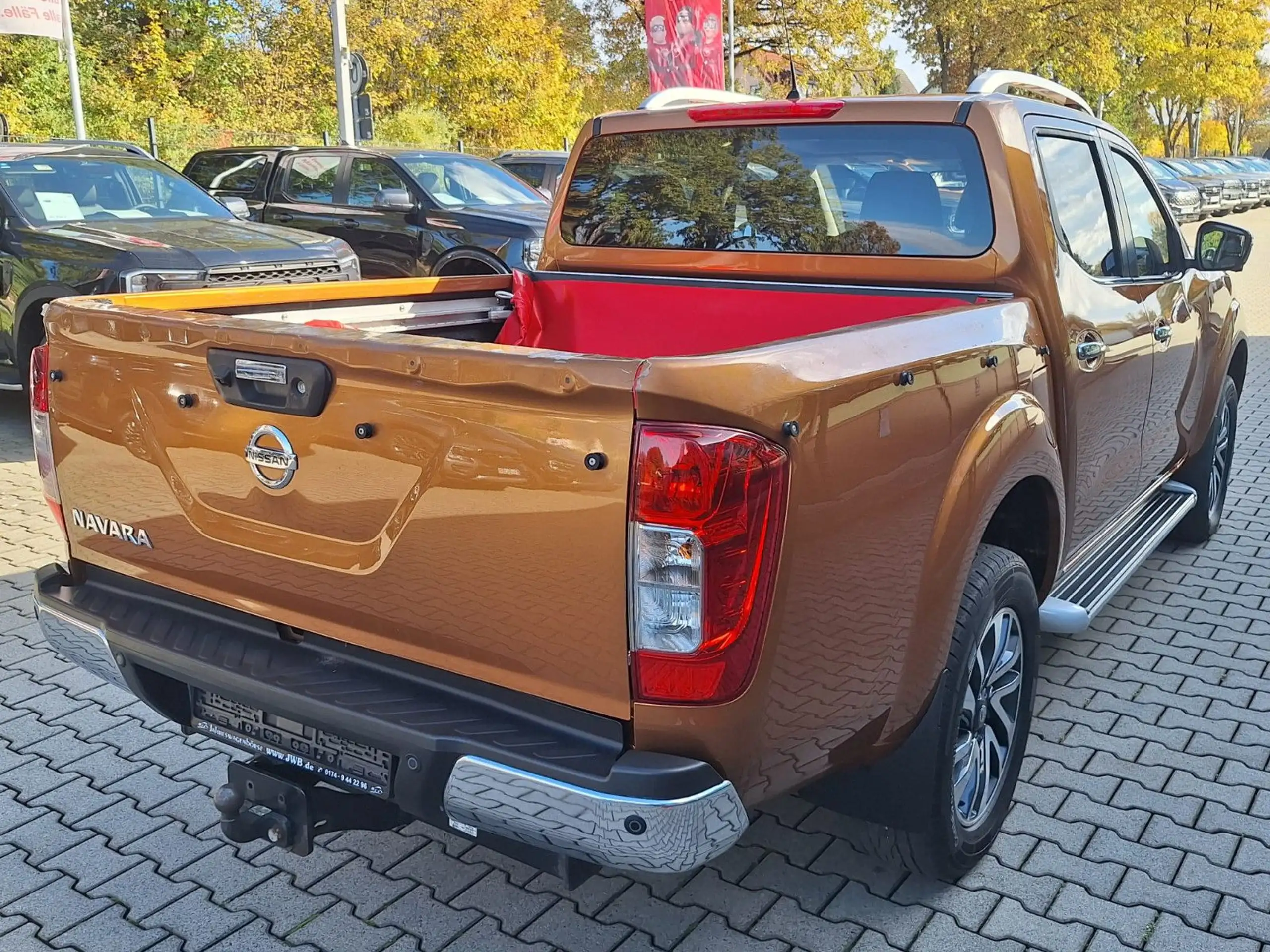 Nissan - Navara