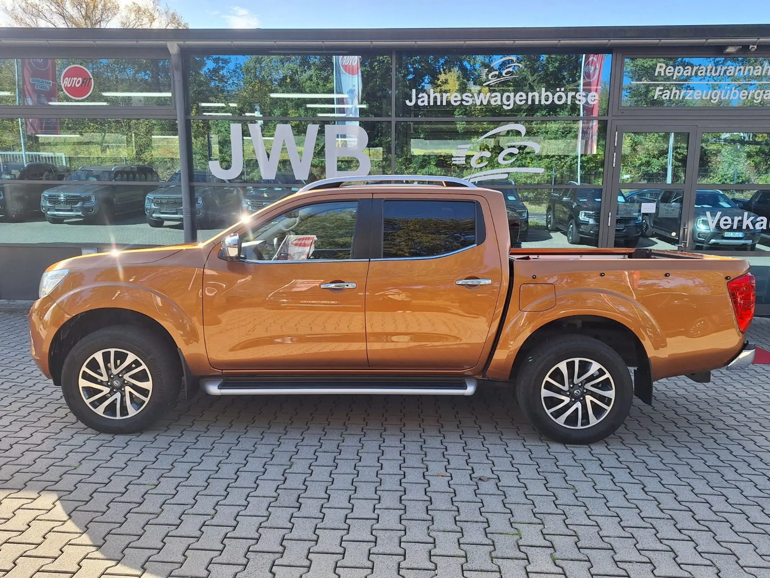 Nissan - Navara