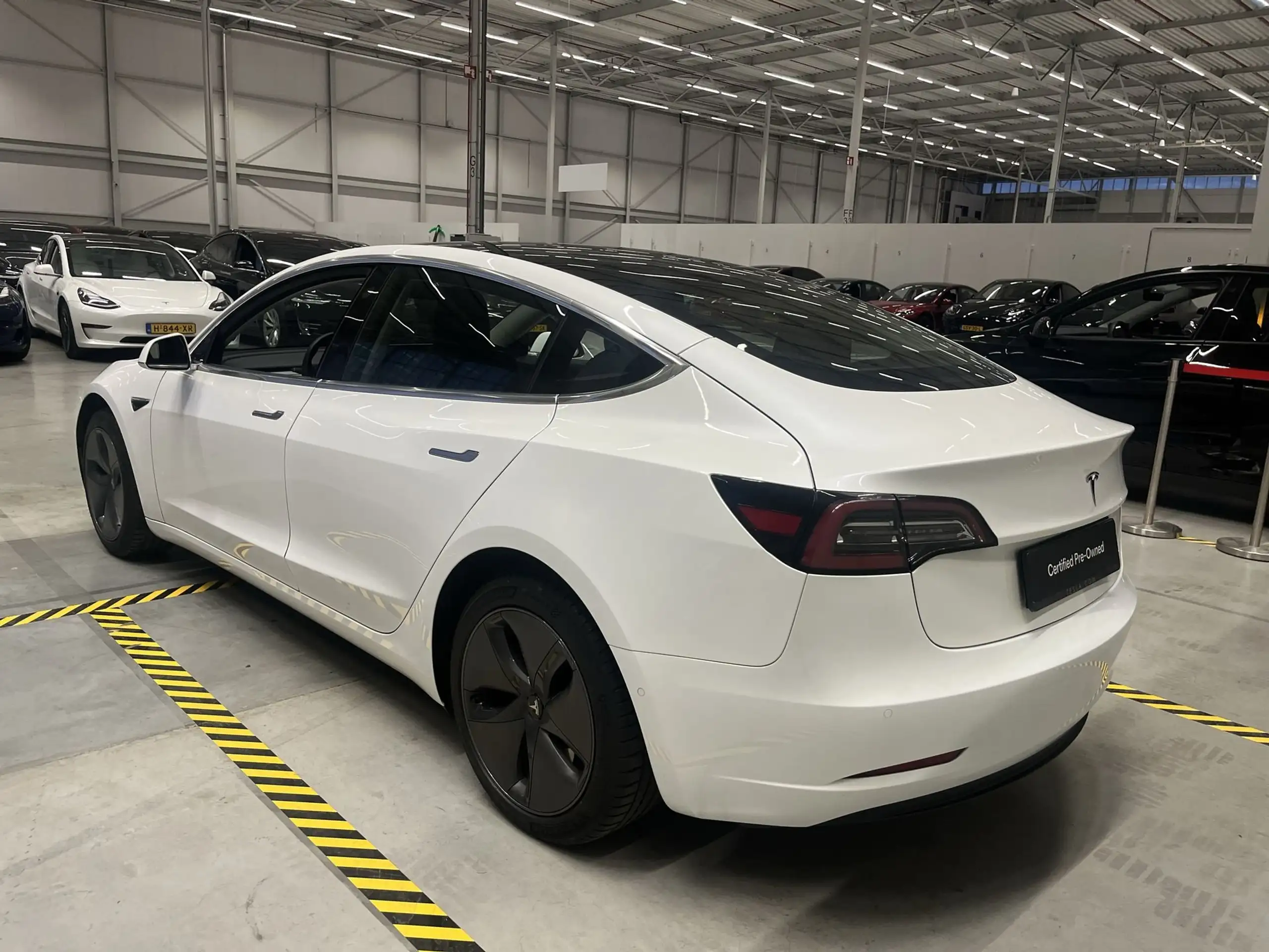 Tesla - Model 3