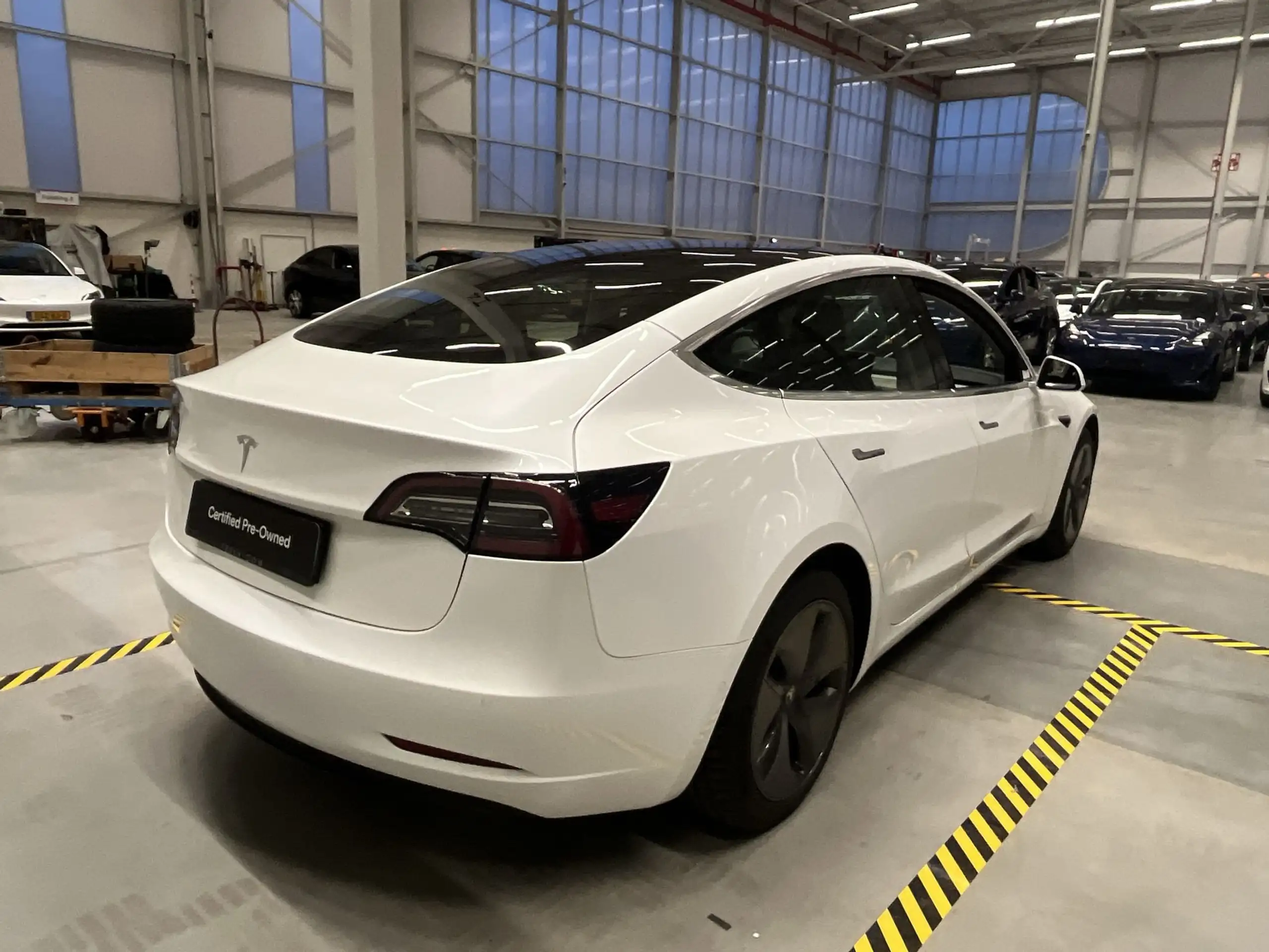 Tesla - Model 3