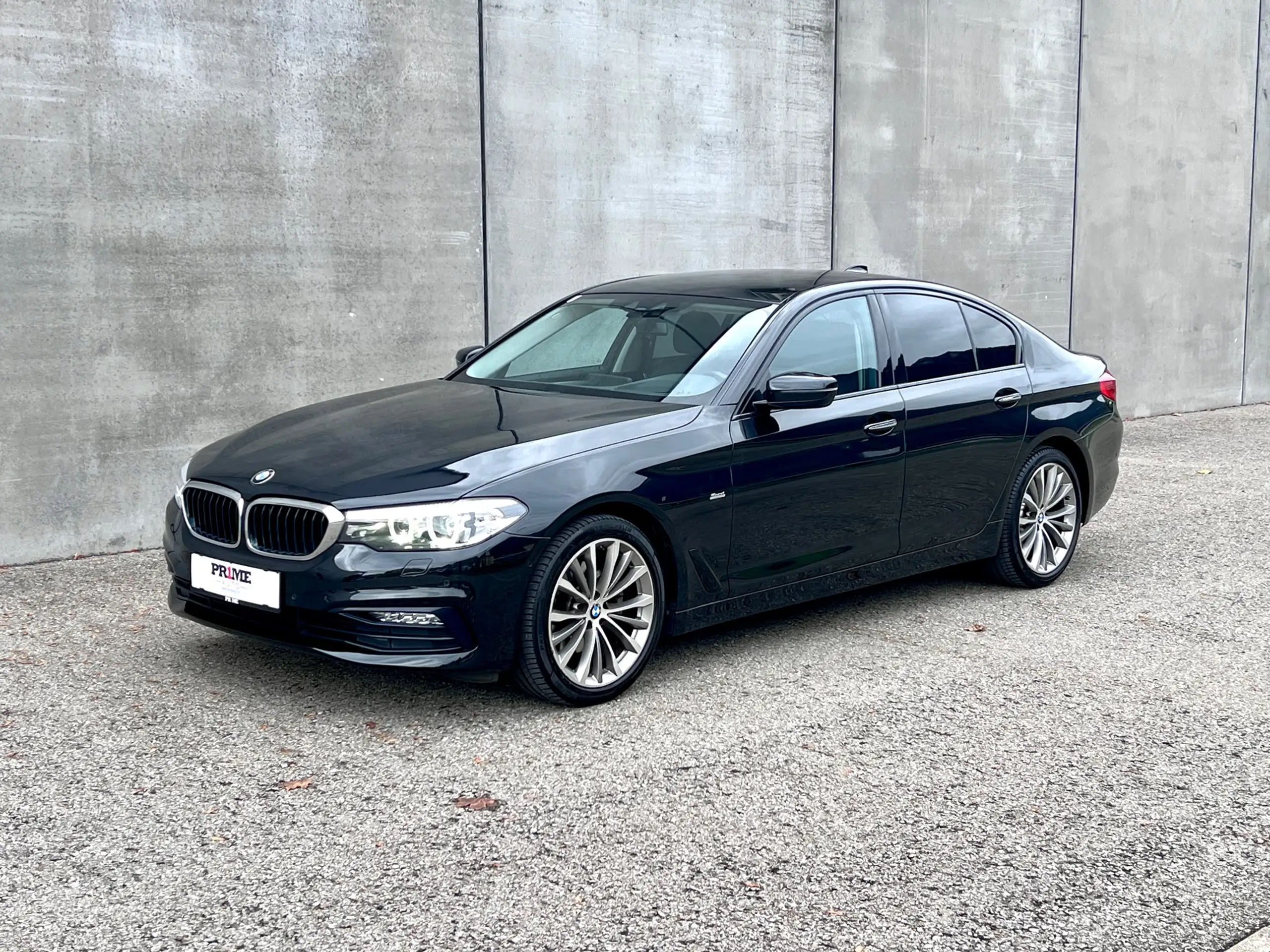 BMW - 520