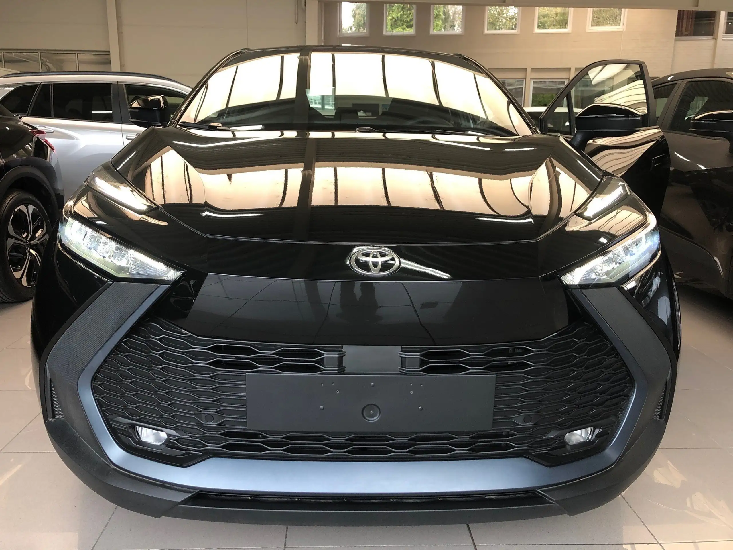 Toyota - C-HR