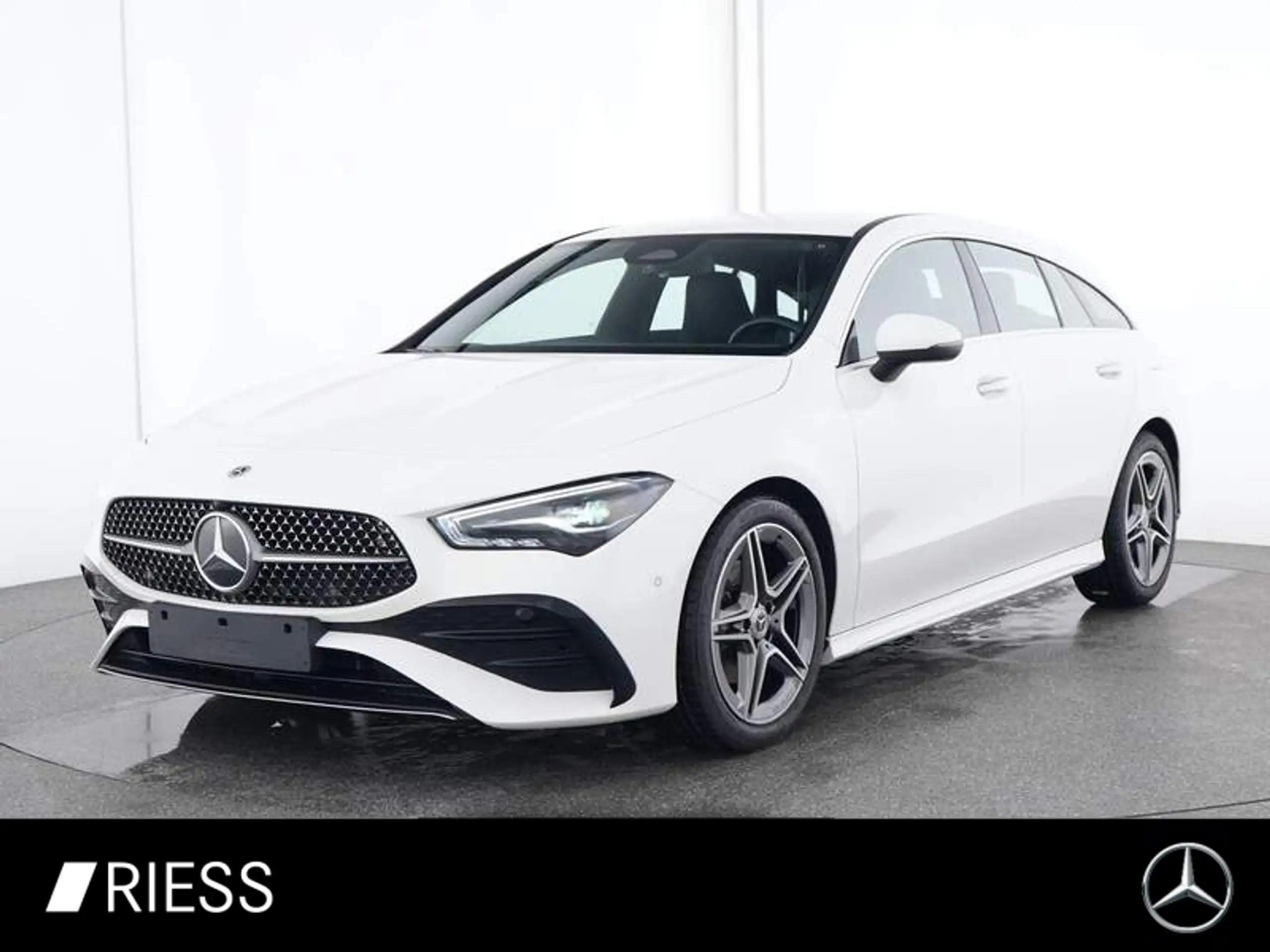 Mercedes-Benz CLA 180 2023