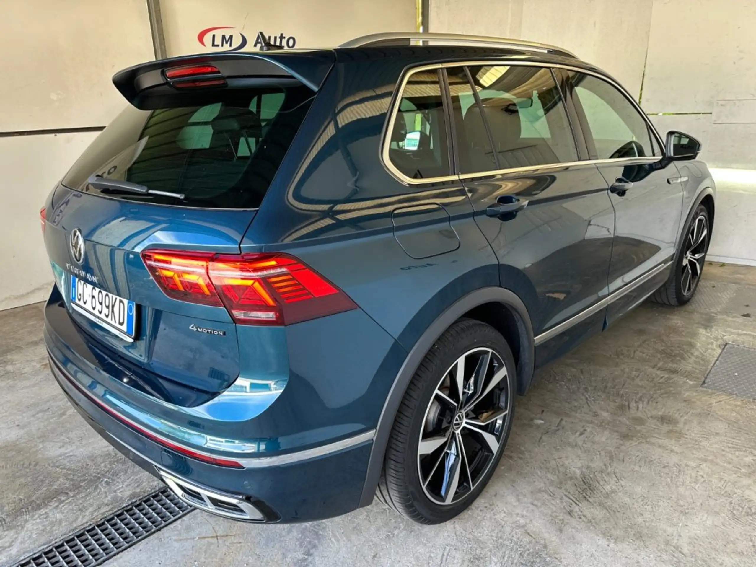 Volkswagen - Tiguan