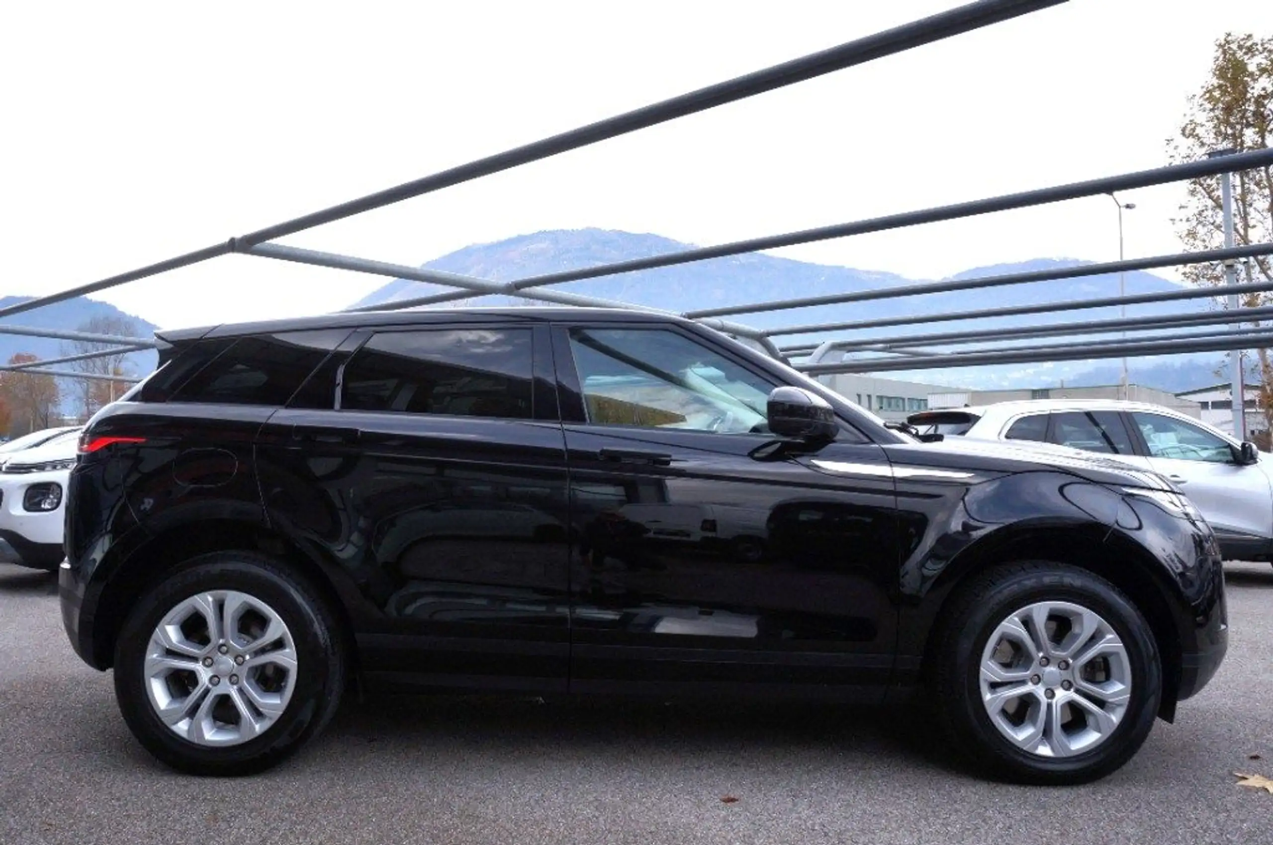 Land Rover - Range Rover Evoque