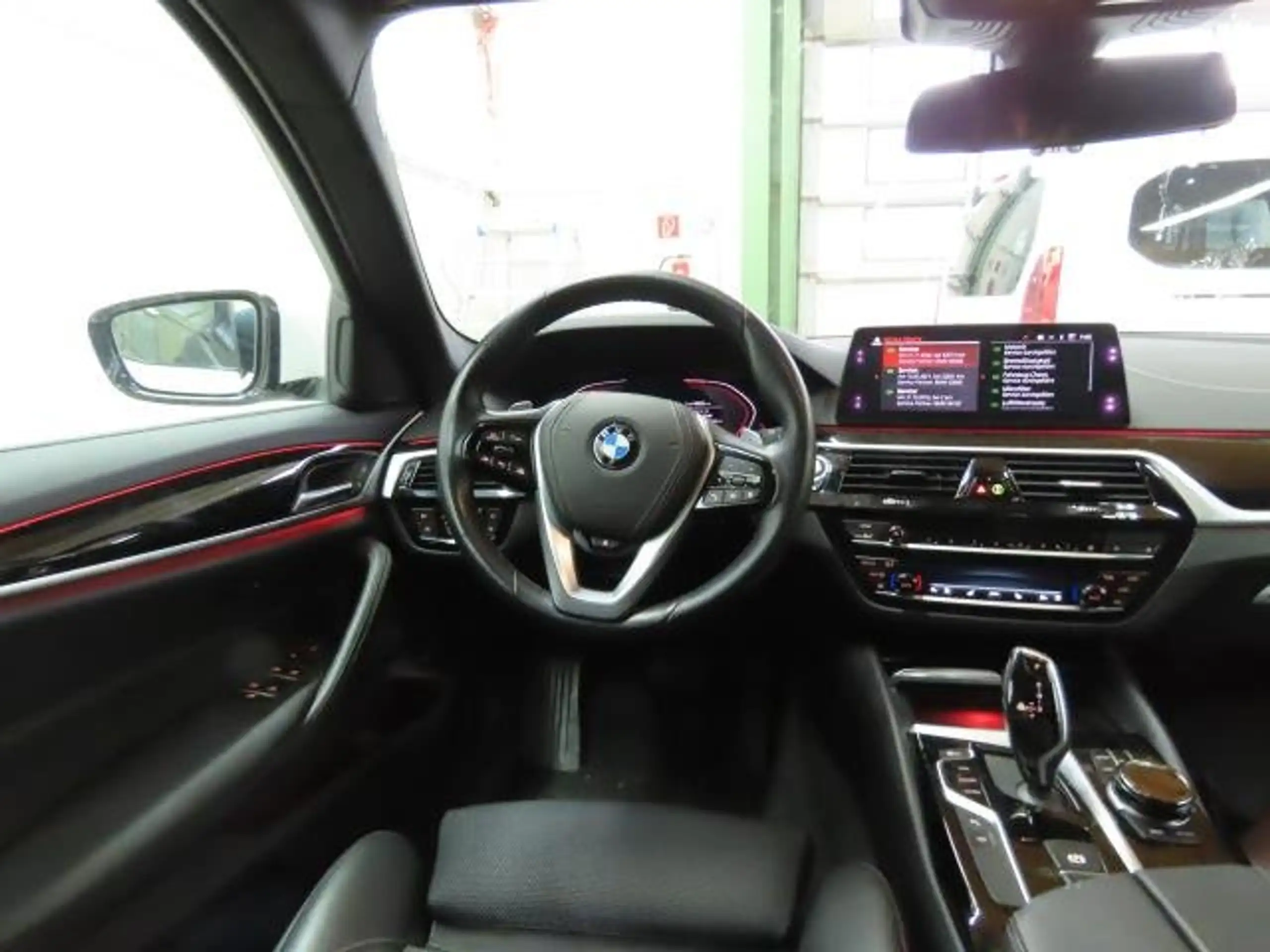 BMW - 520