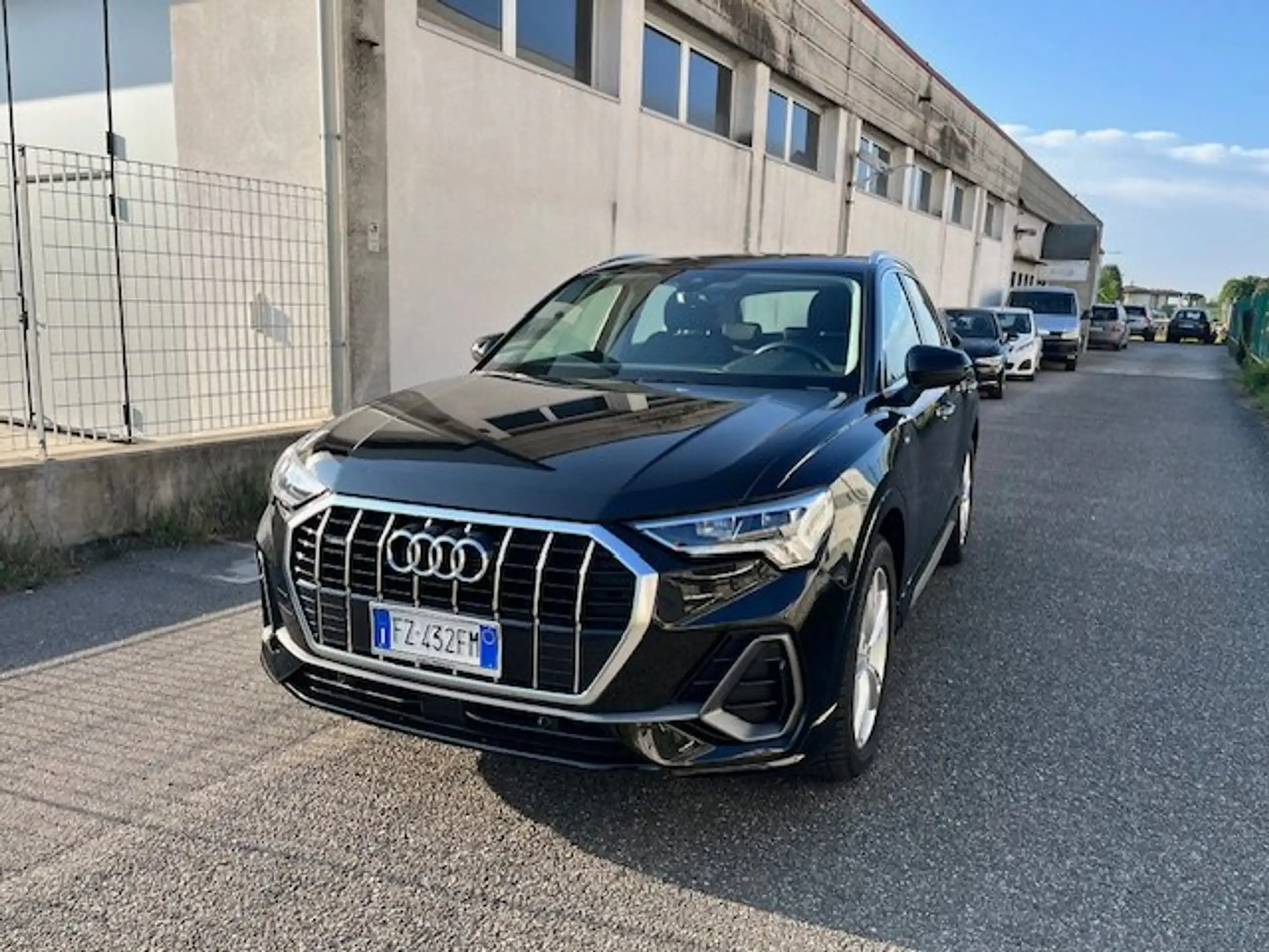 Audi - Q3