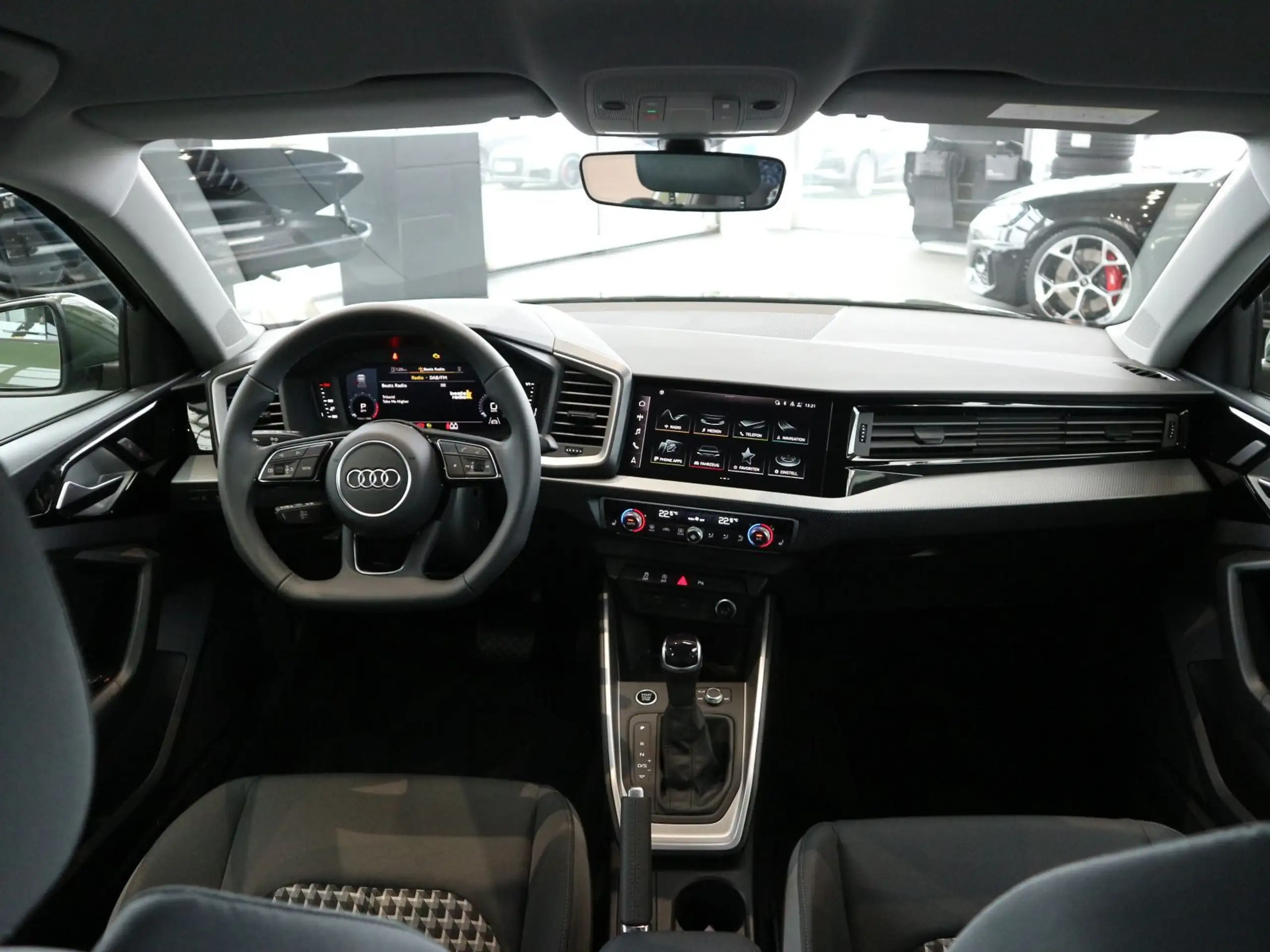 Audi - A1