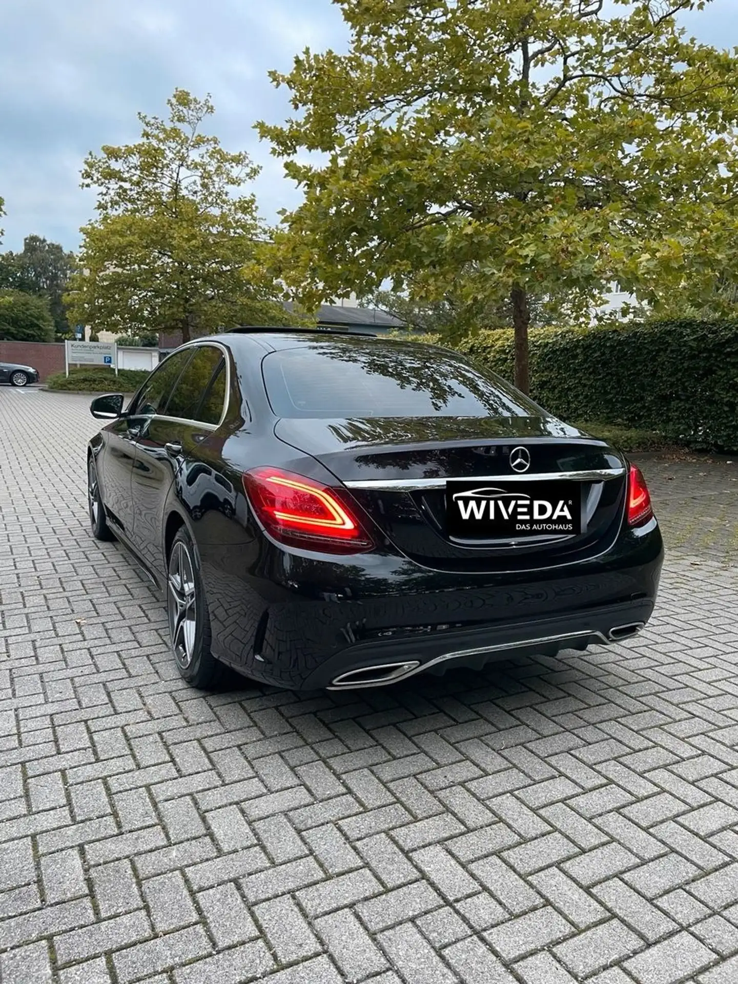 Mercedes-Benz - C 220