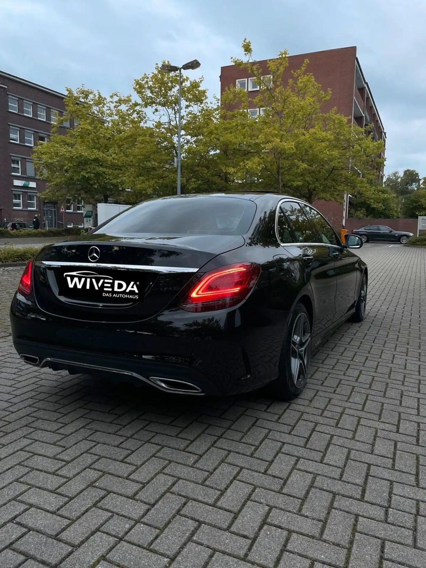 Mercedes-Benz - C 220