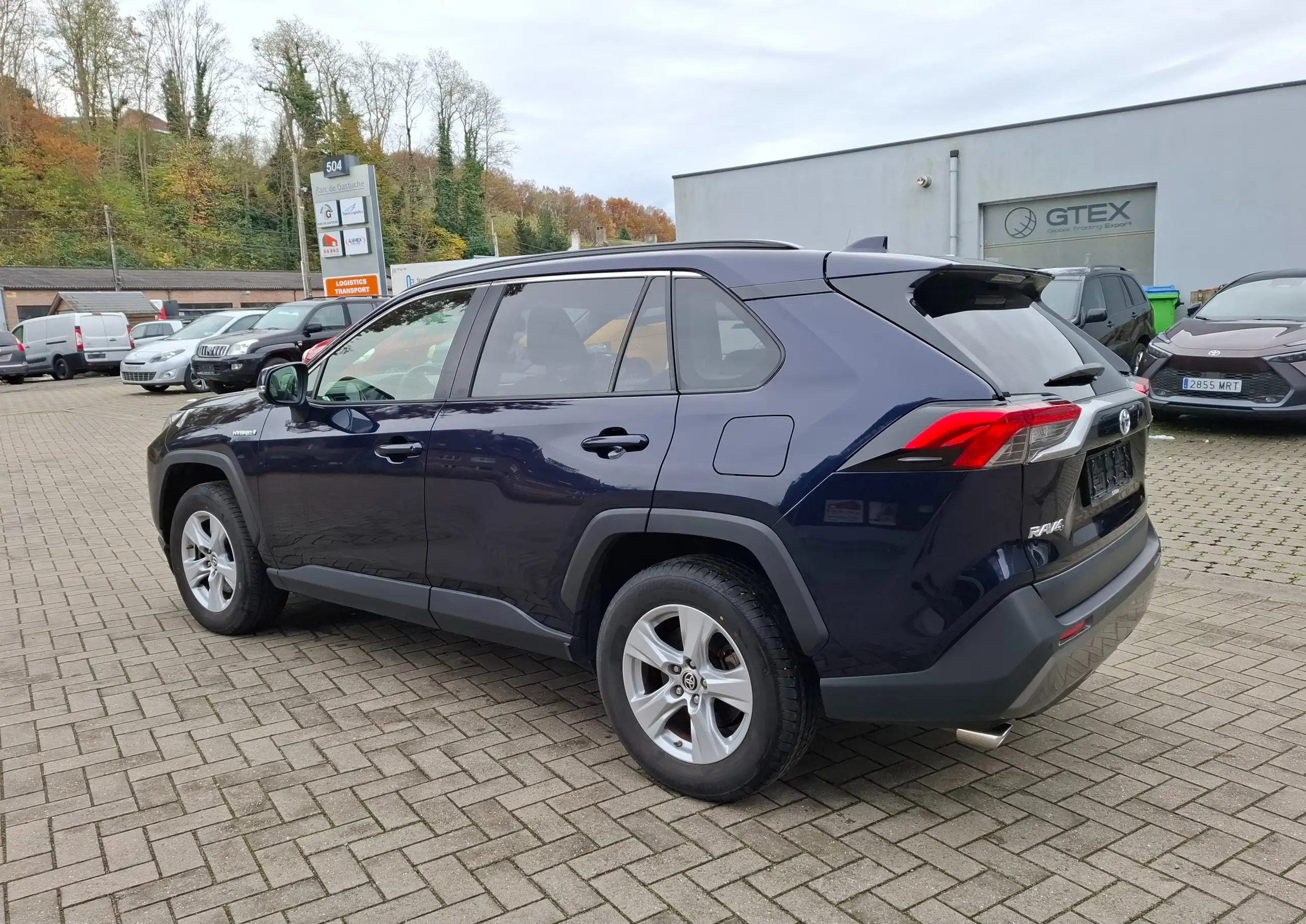 Toyota - RAV 4