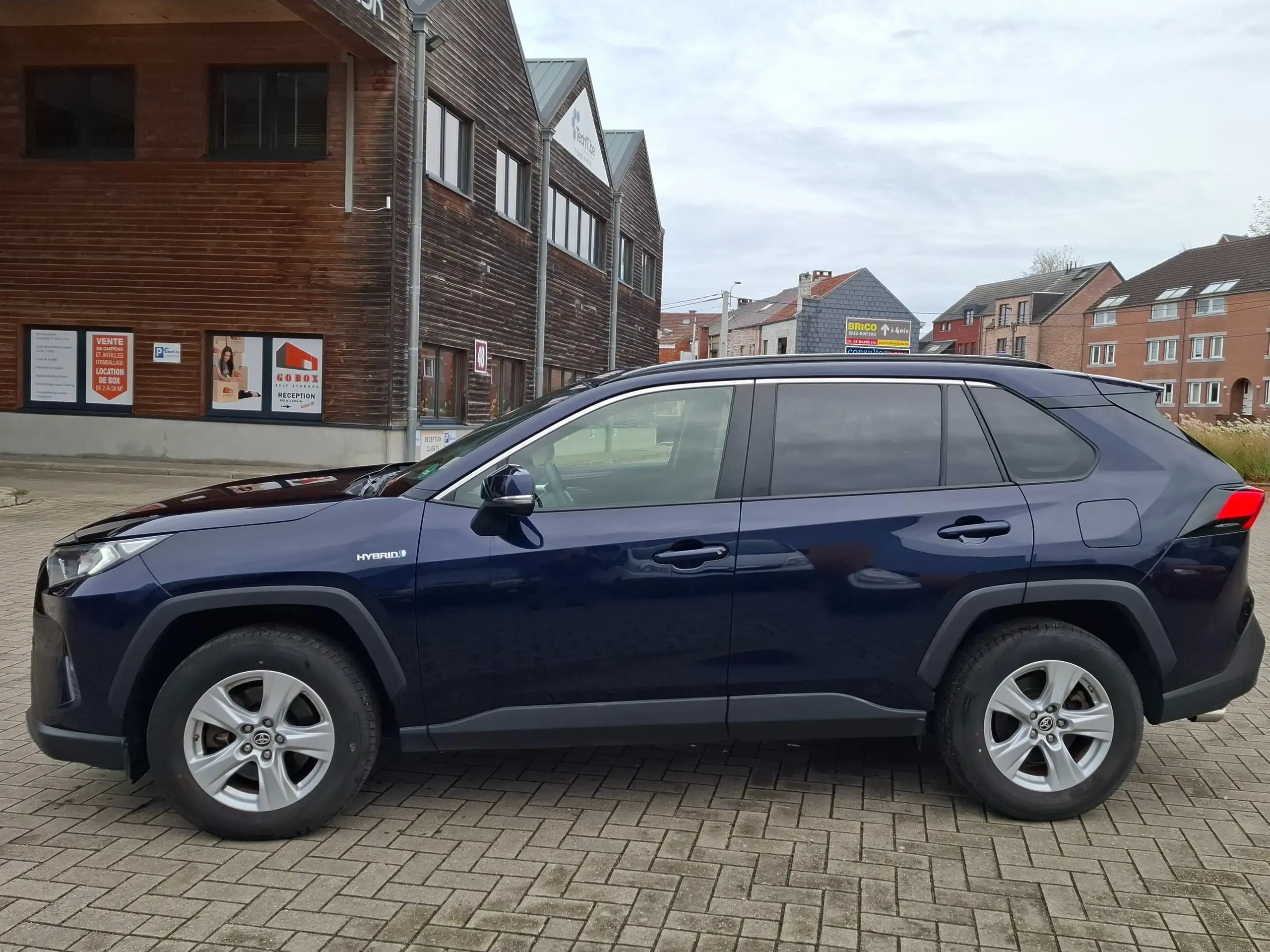 Toyota - RAV 4