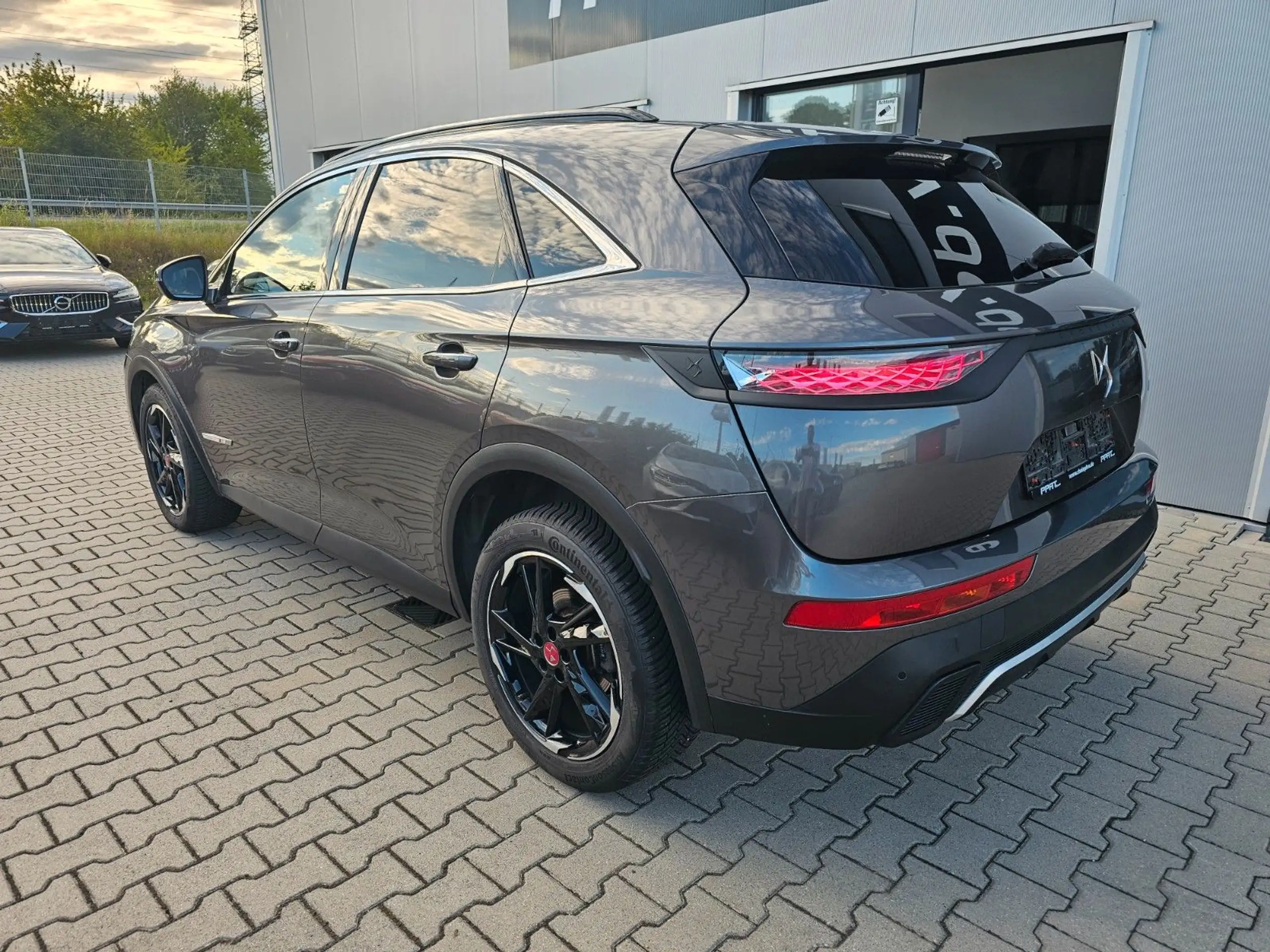 DS Automobiles - DS 7 Crossback