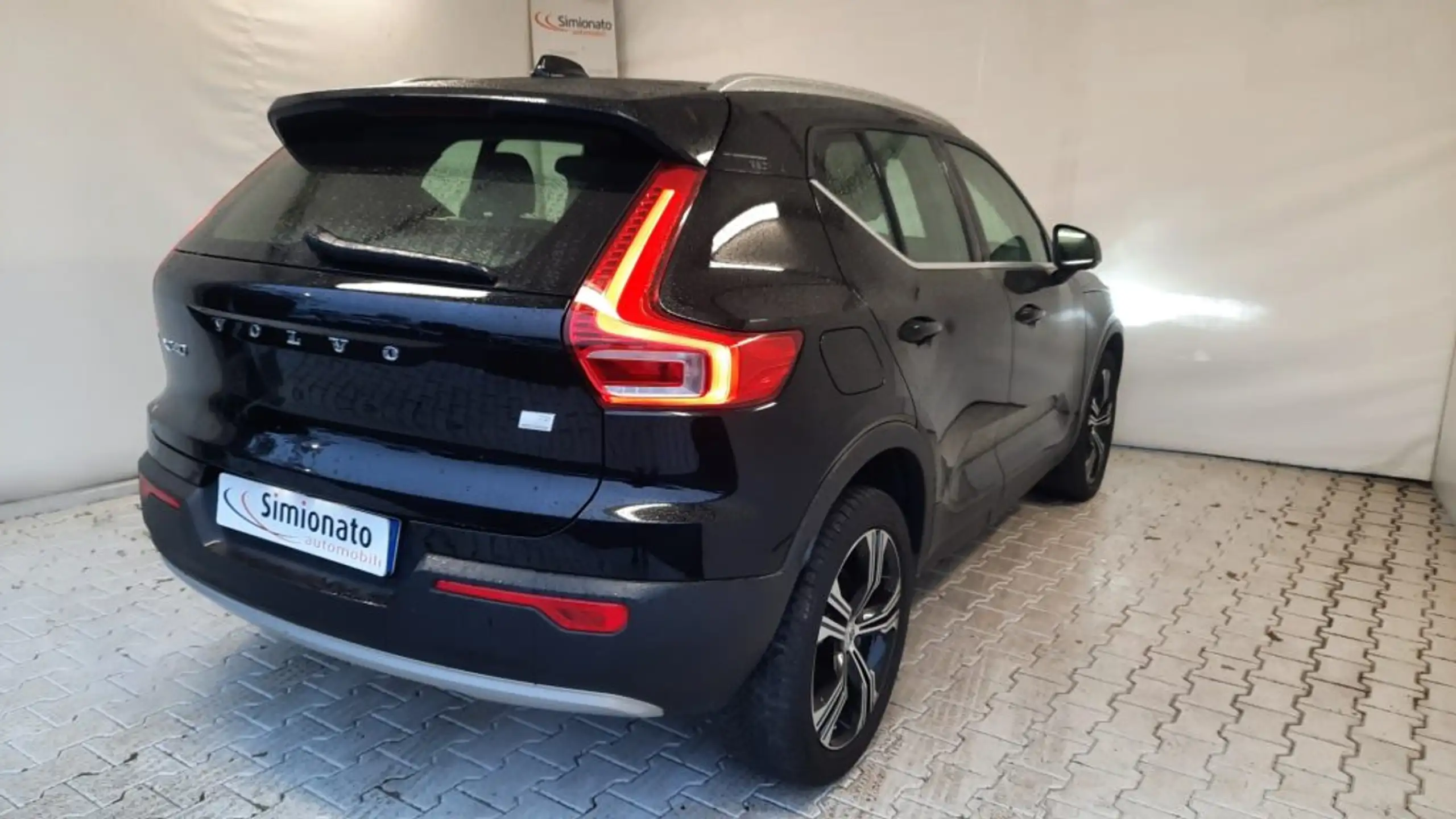 Volvo - XC40