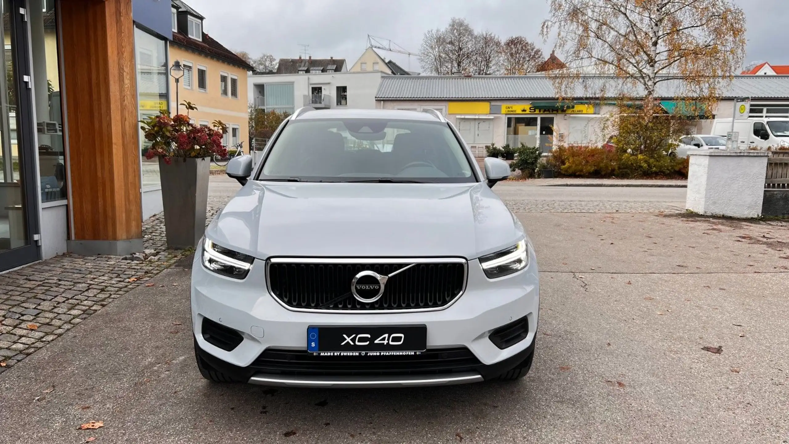 Volvo - XC40