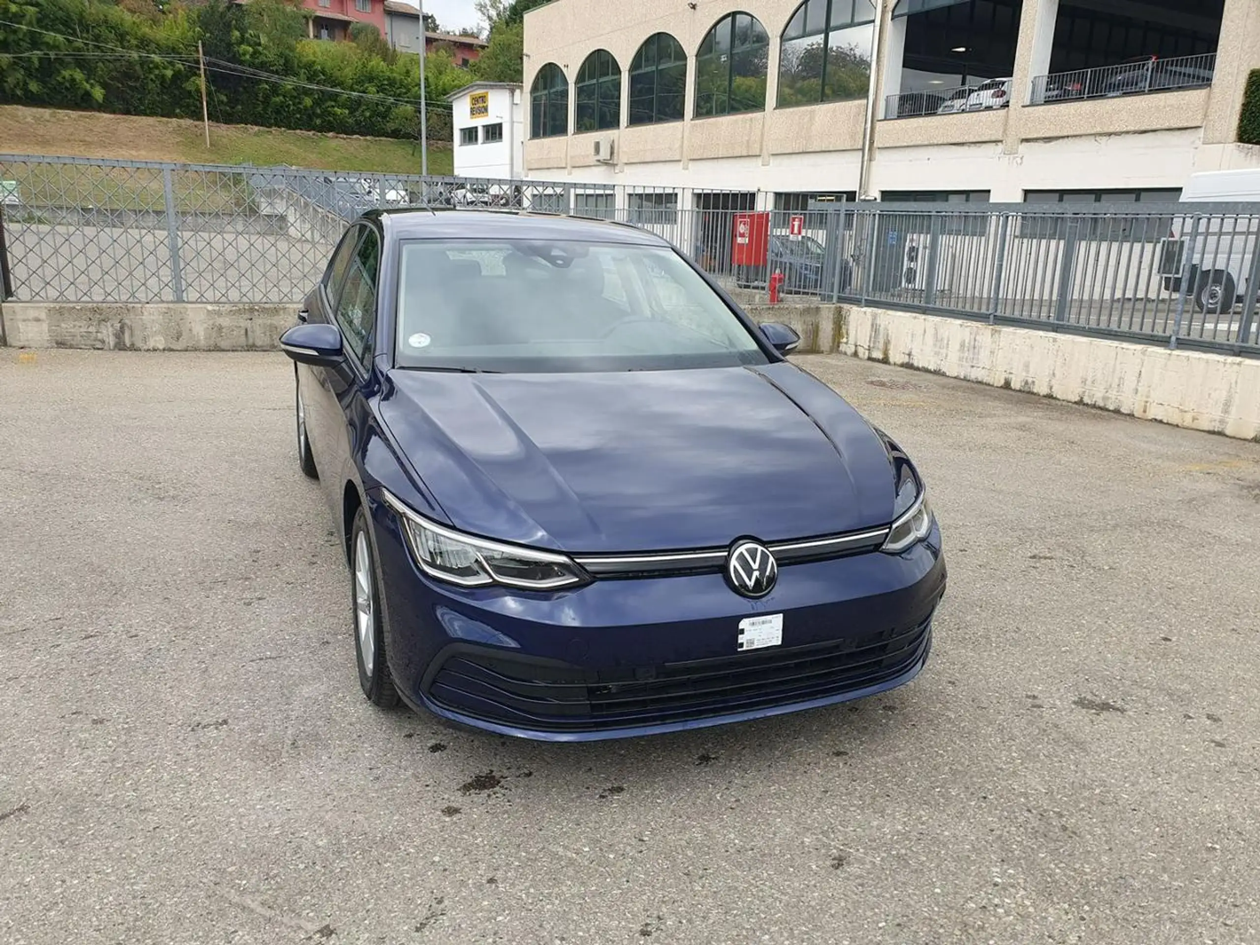 Volkswagen - Golf