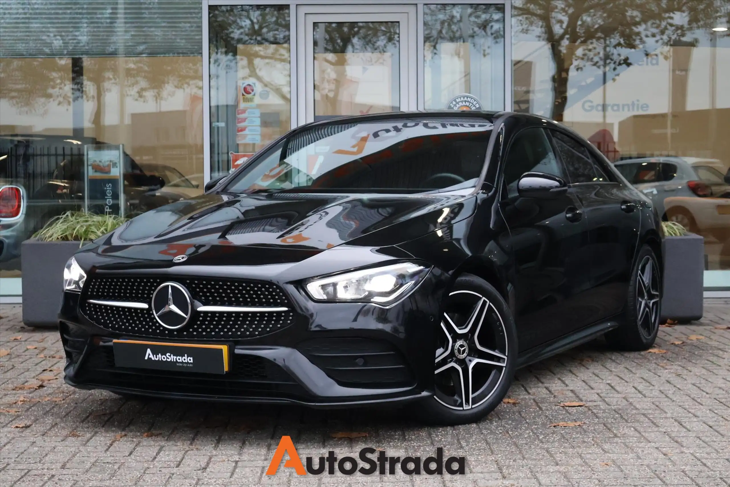 Mercedes-Benz - CLA 180