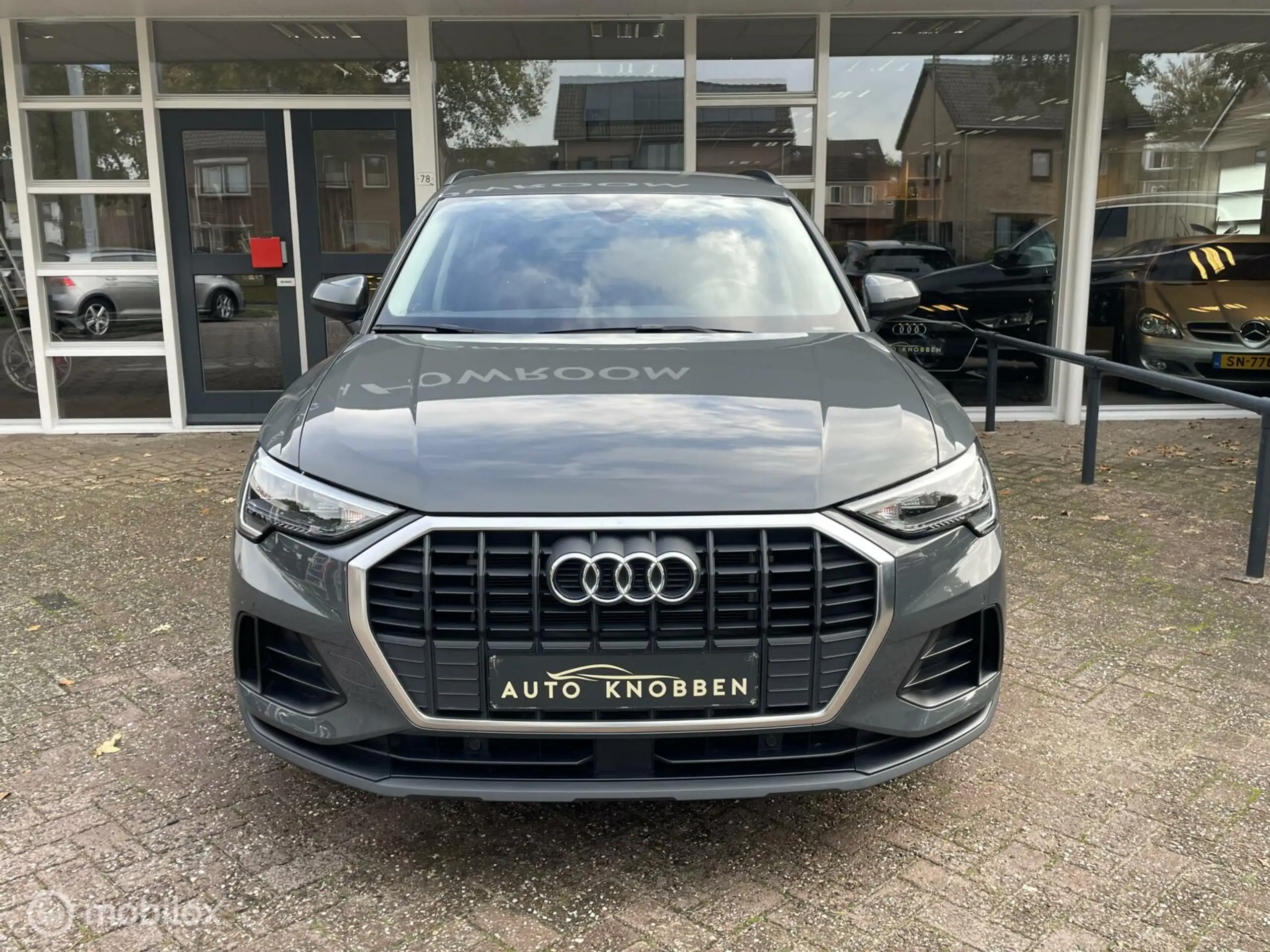 Audi - Q3