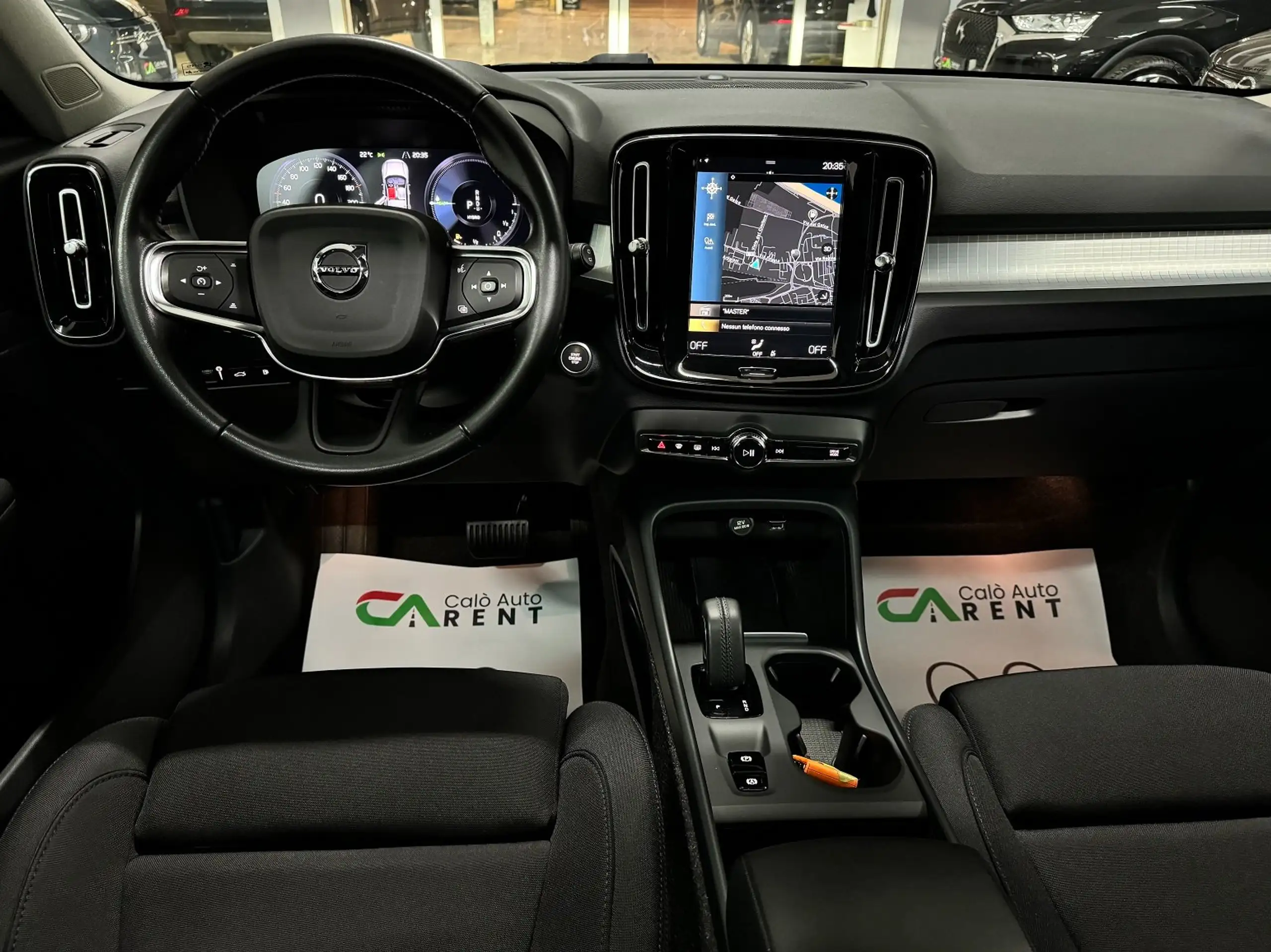 Volvo - XC40