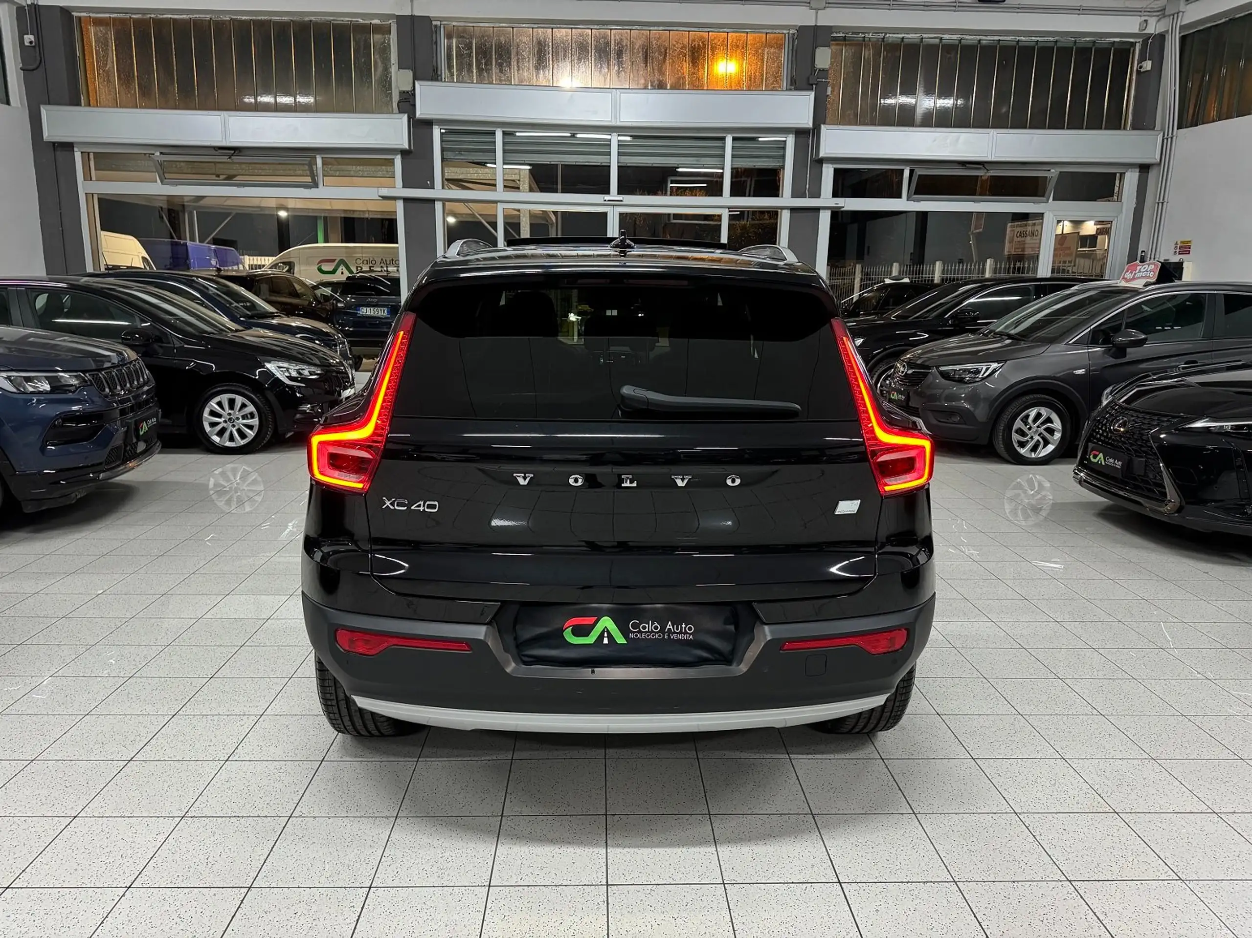 Volvo - XC40