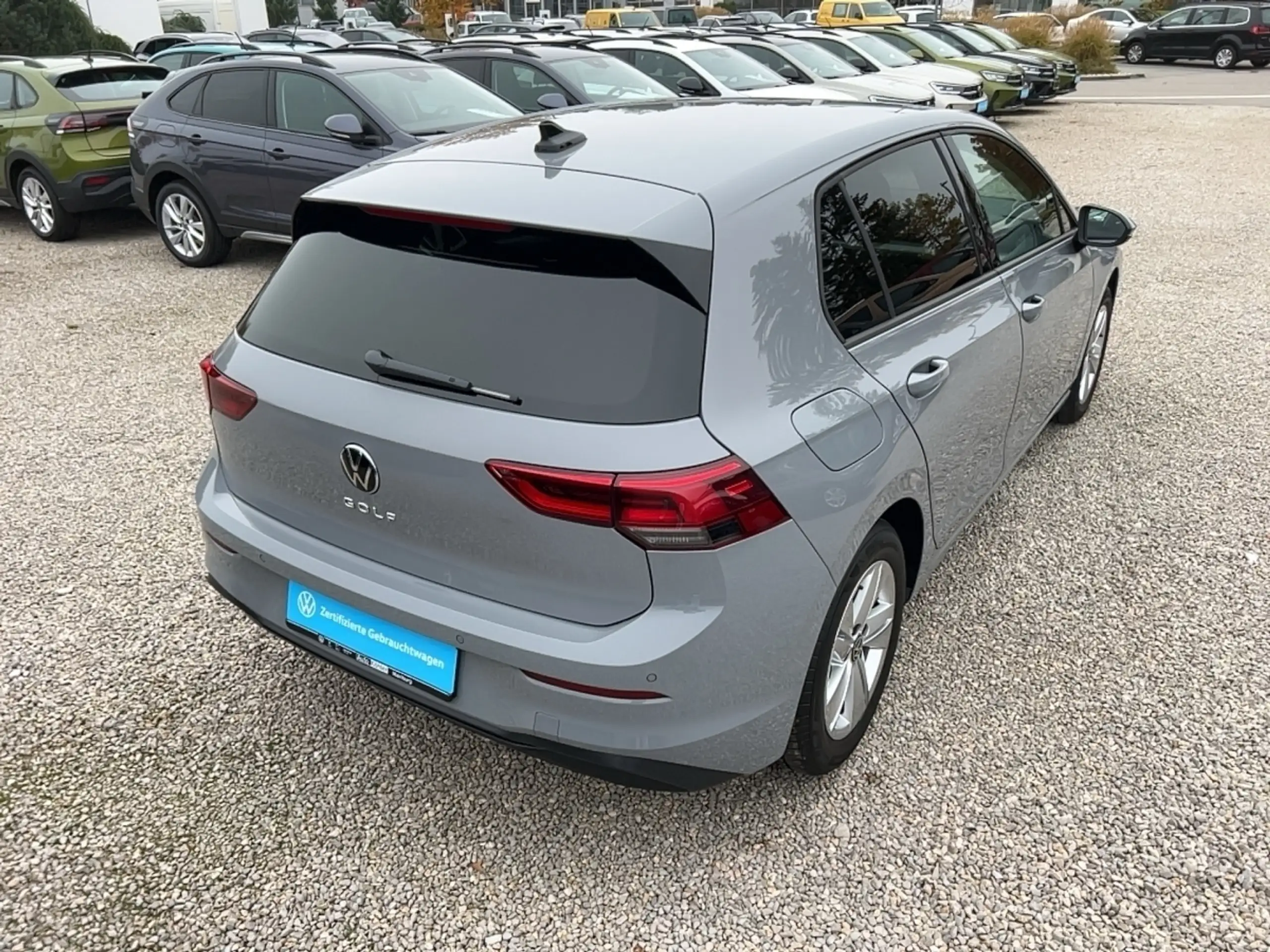 Volkswagen - Golf