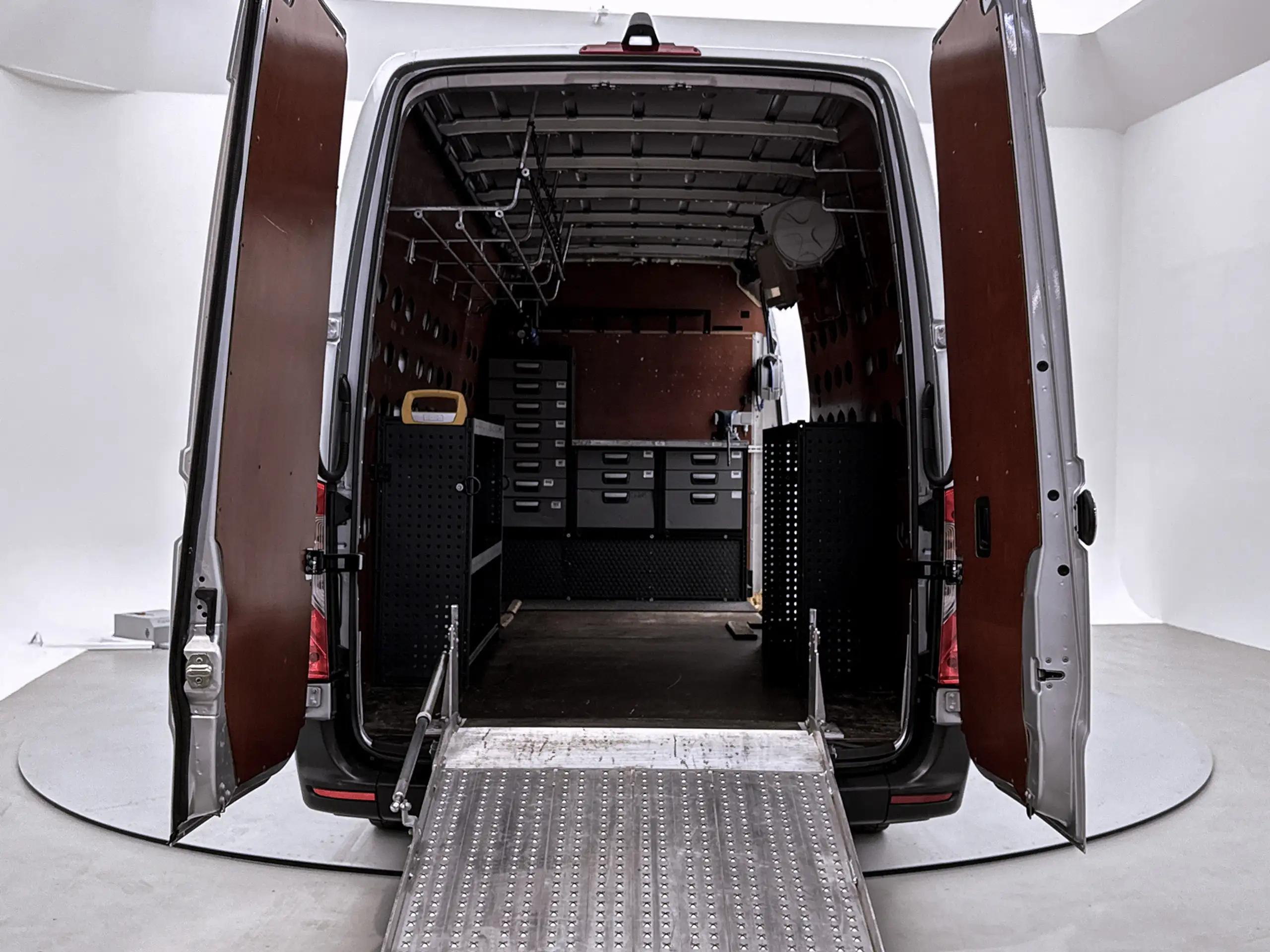 Mercedes-Benz - Sprinter