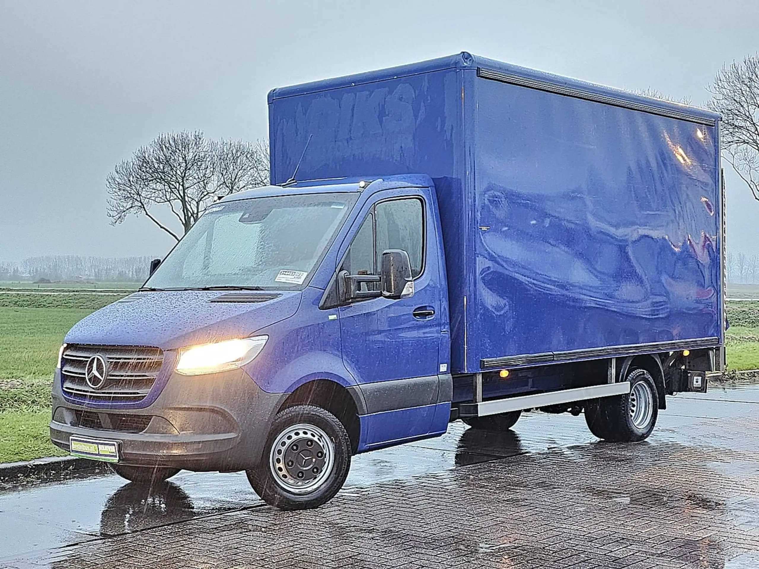 Mercedes-Benz - Sprinter