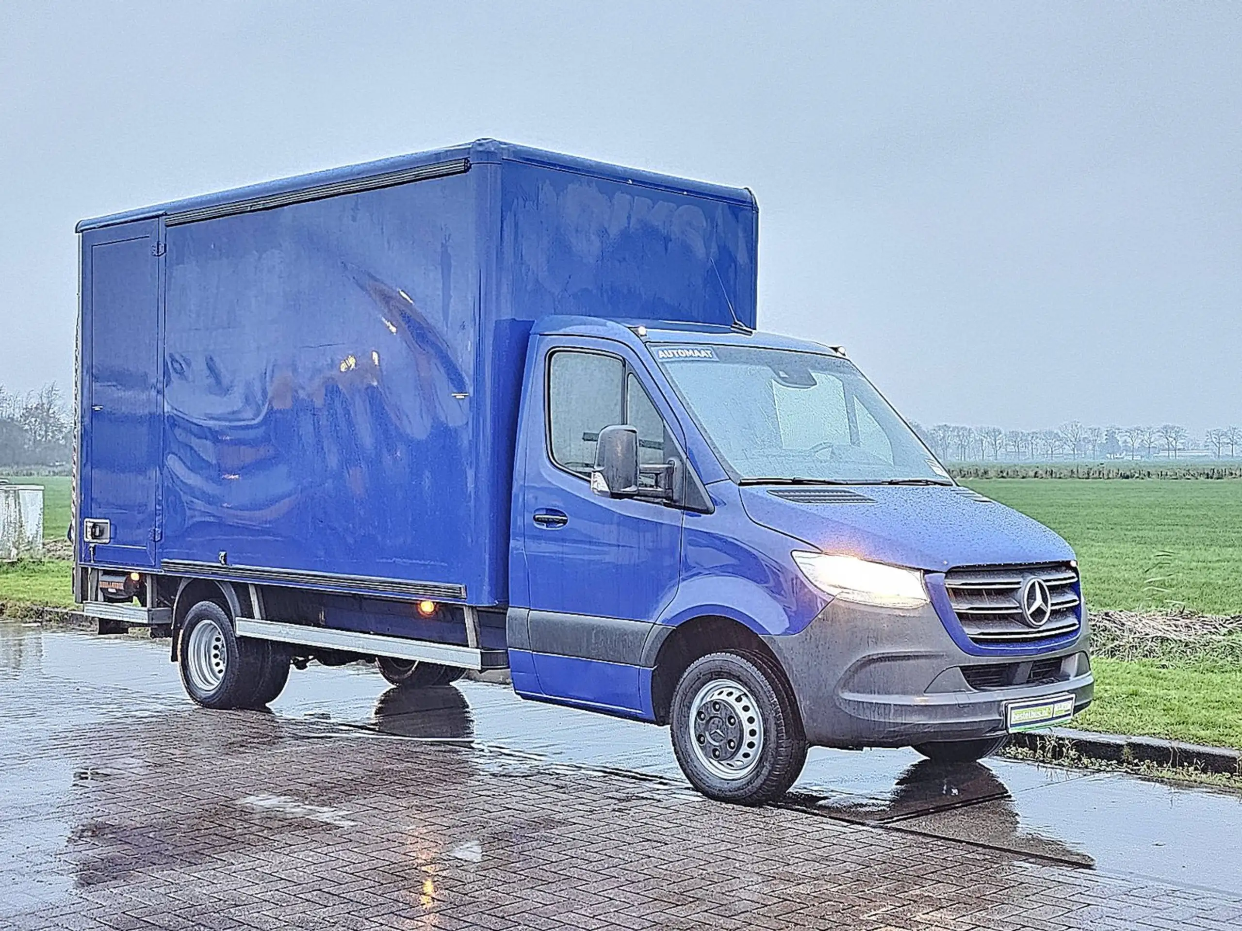 Mercedes-Benz - Sprinter