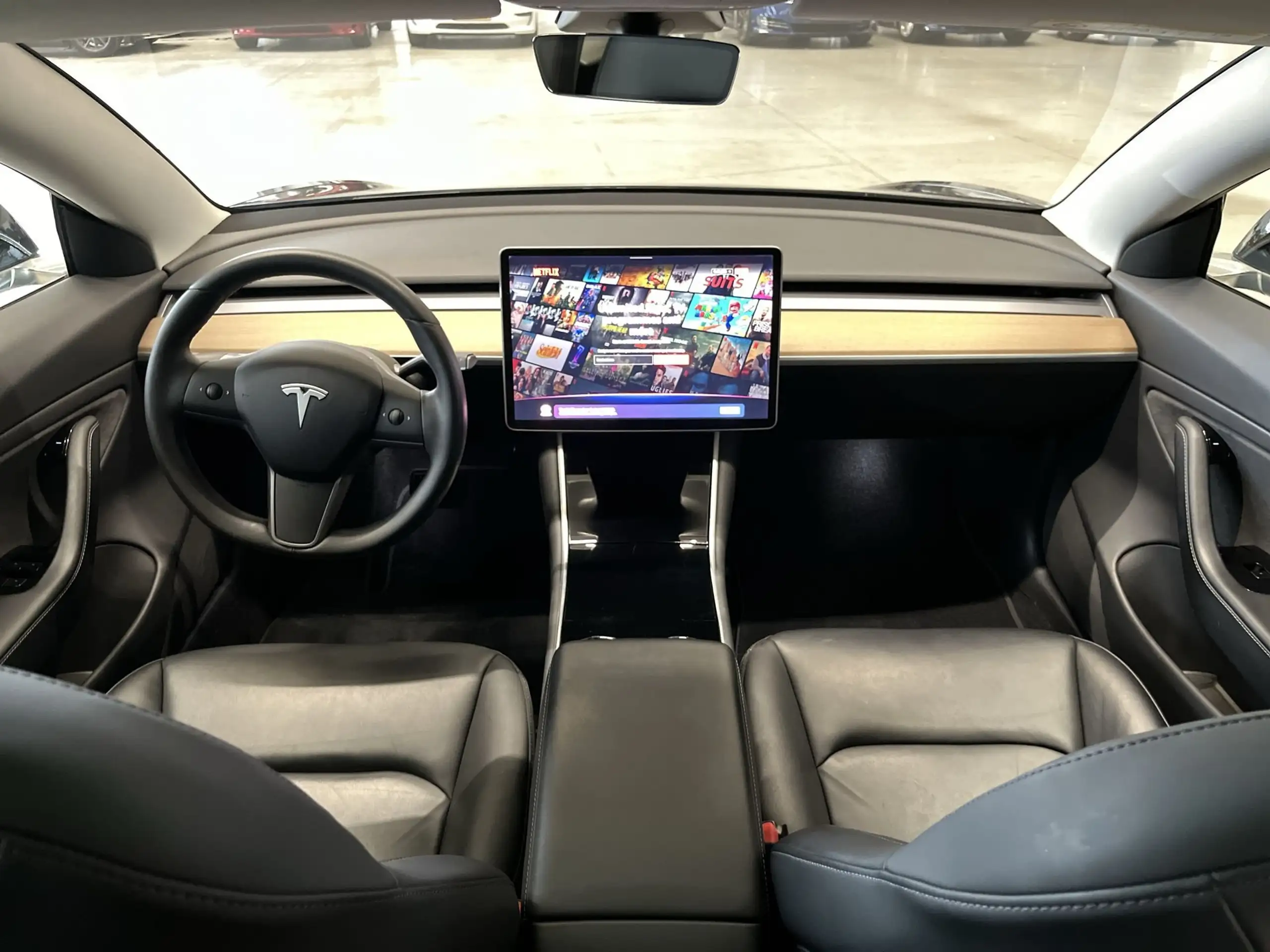 Tesla - Model 3