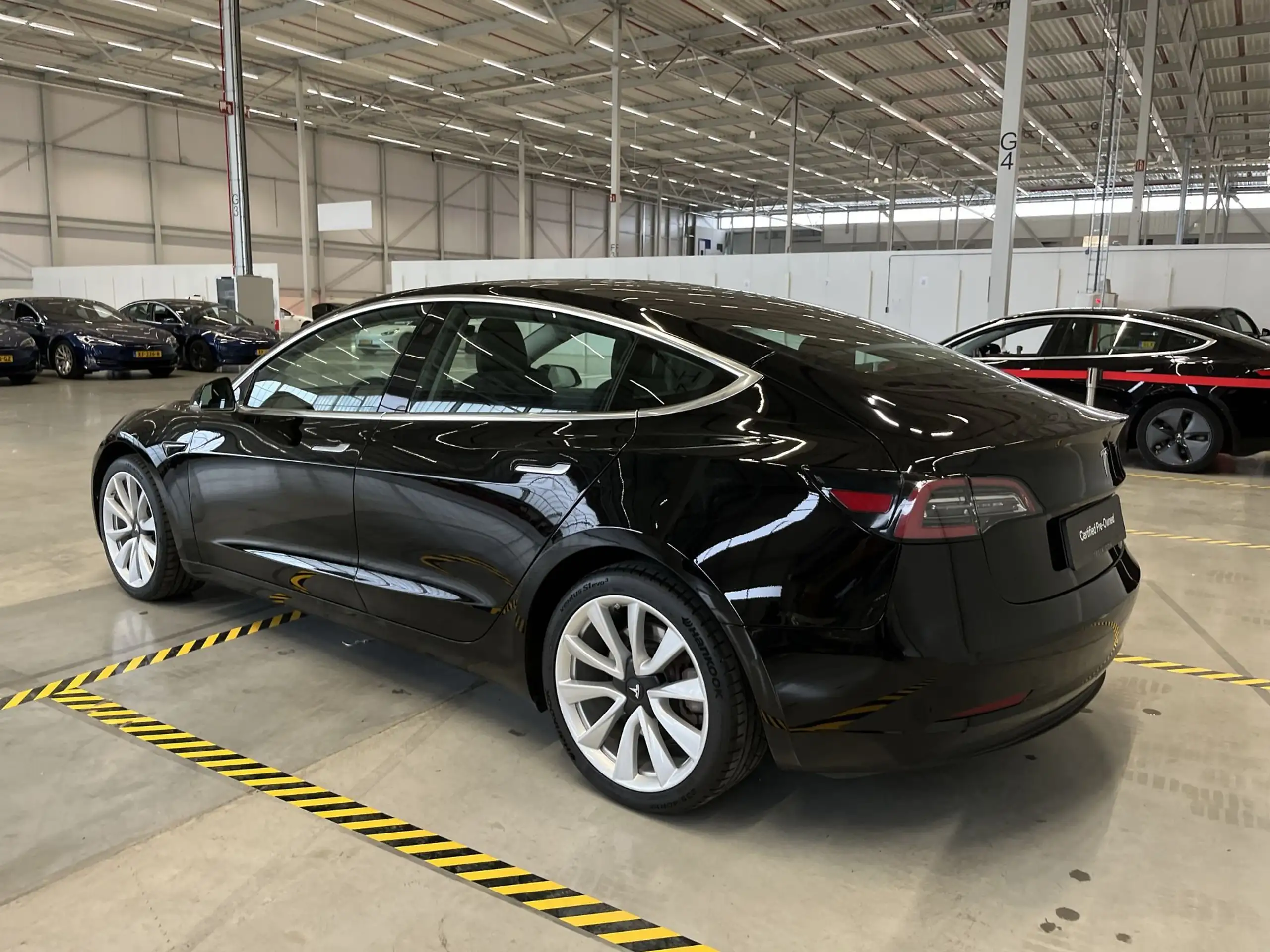 Tesla - Model 3