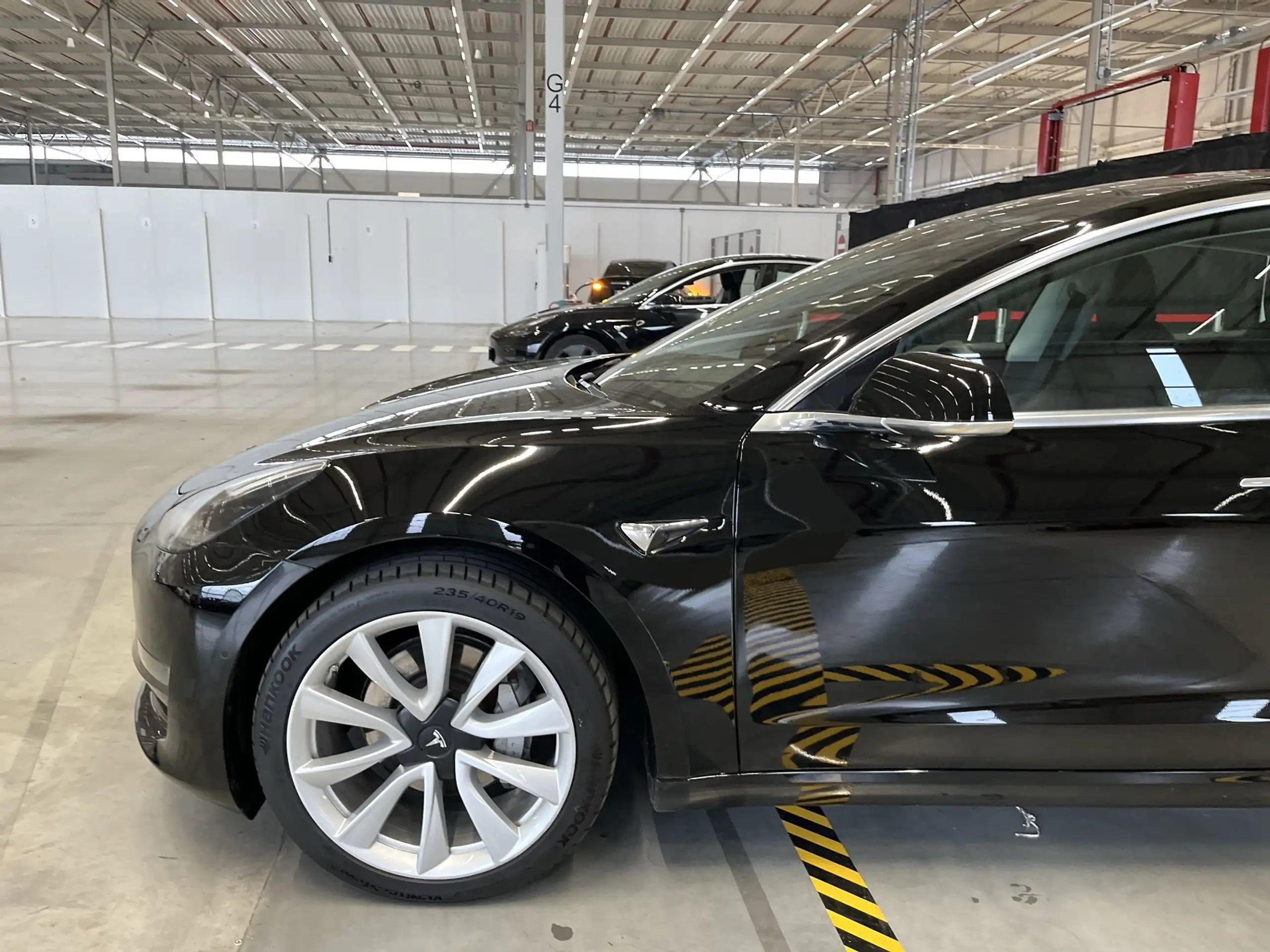 Tesla - Model 3