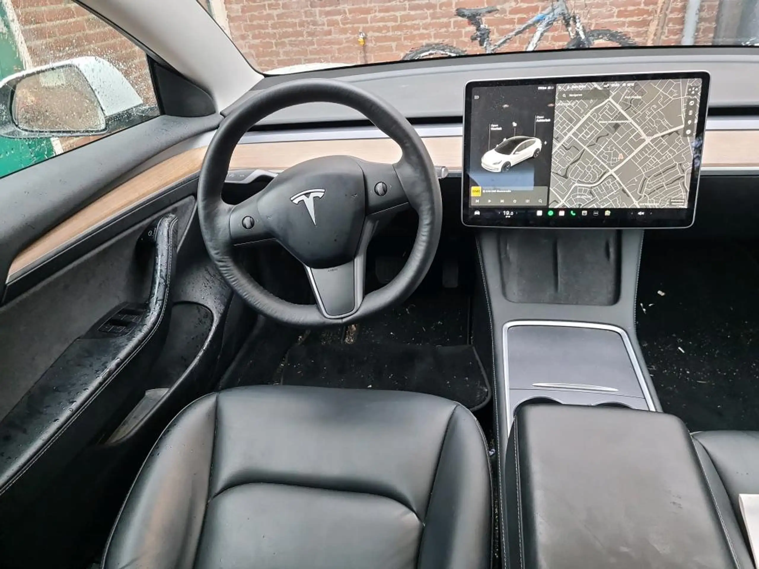 Tesla - Model 3