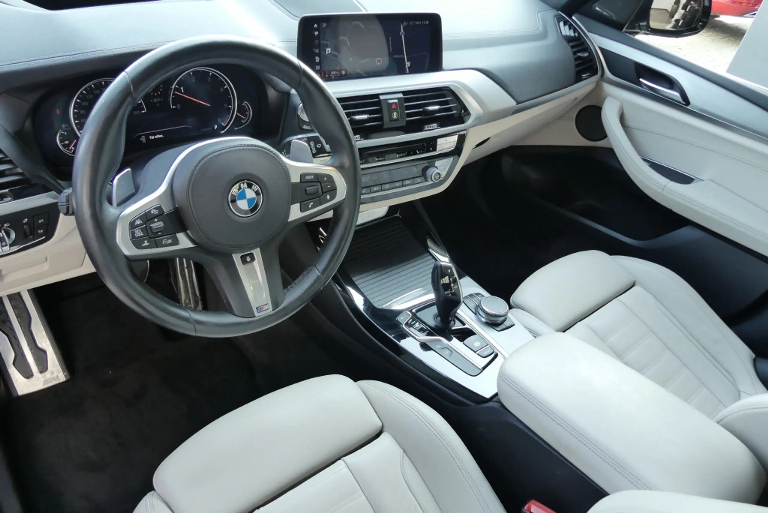 BMW - X3