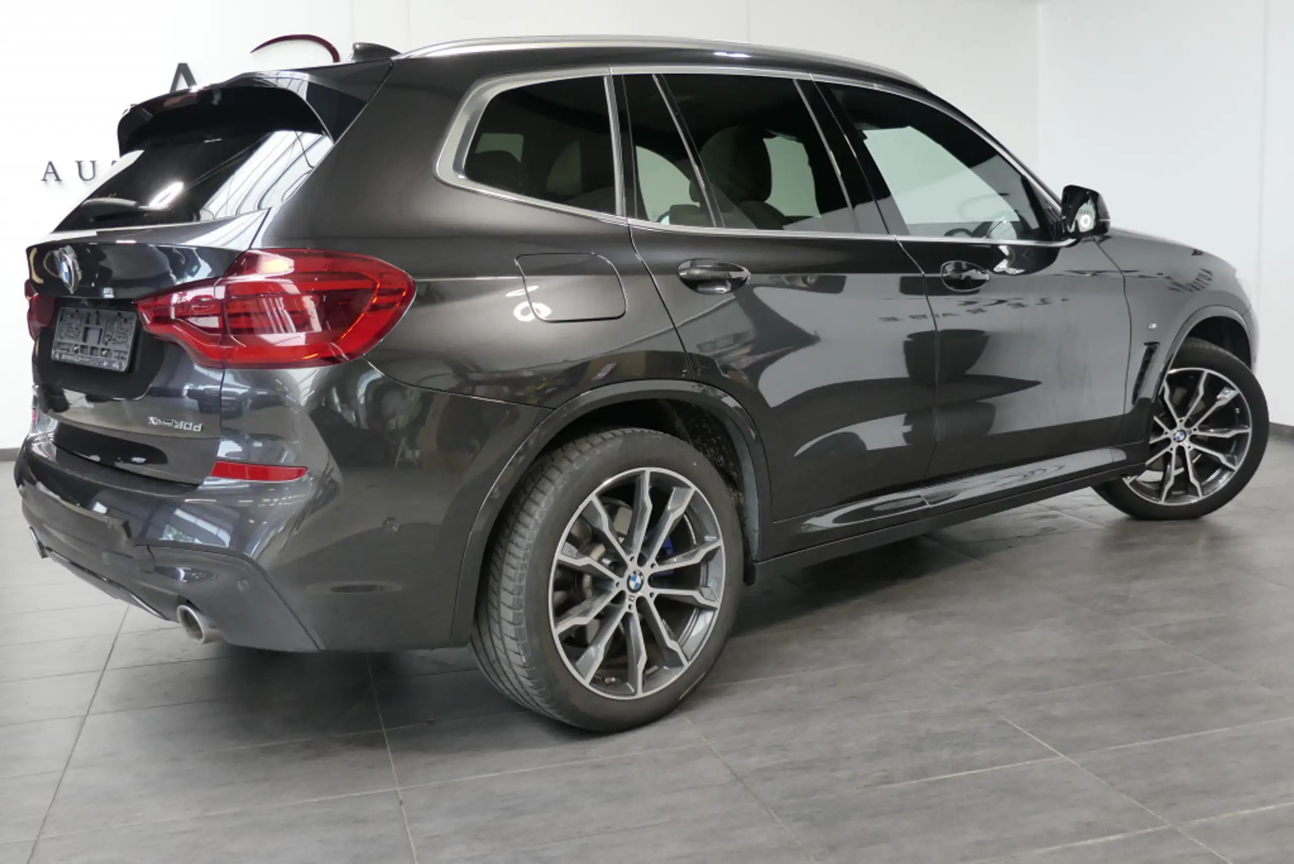 BMW - X3