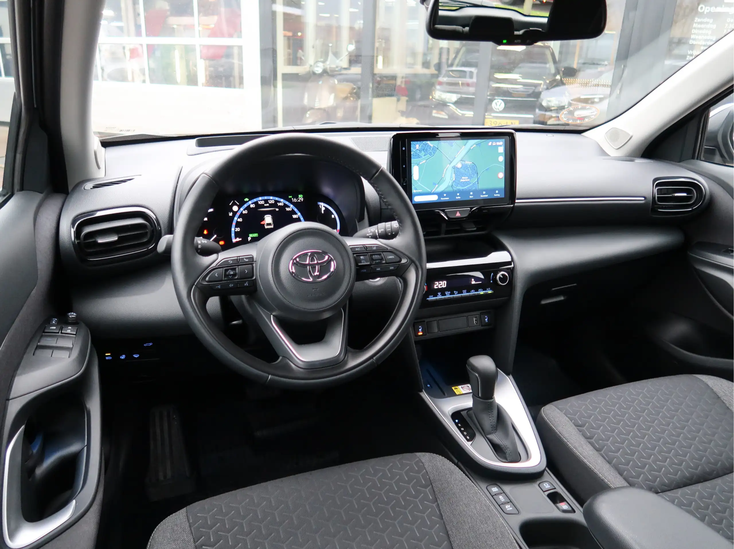 Toyota - Yaris Cross