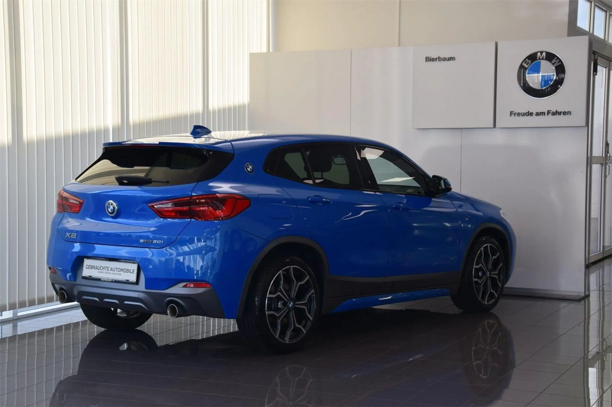 BMW - X2