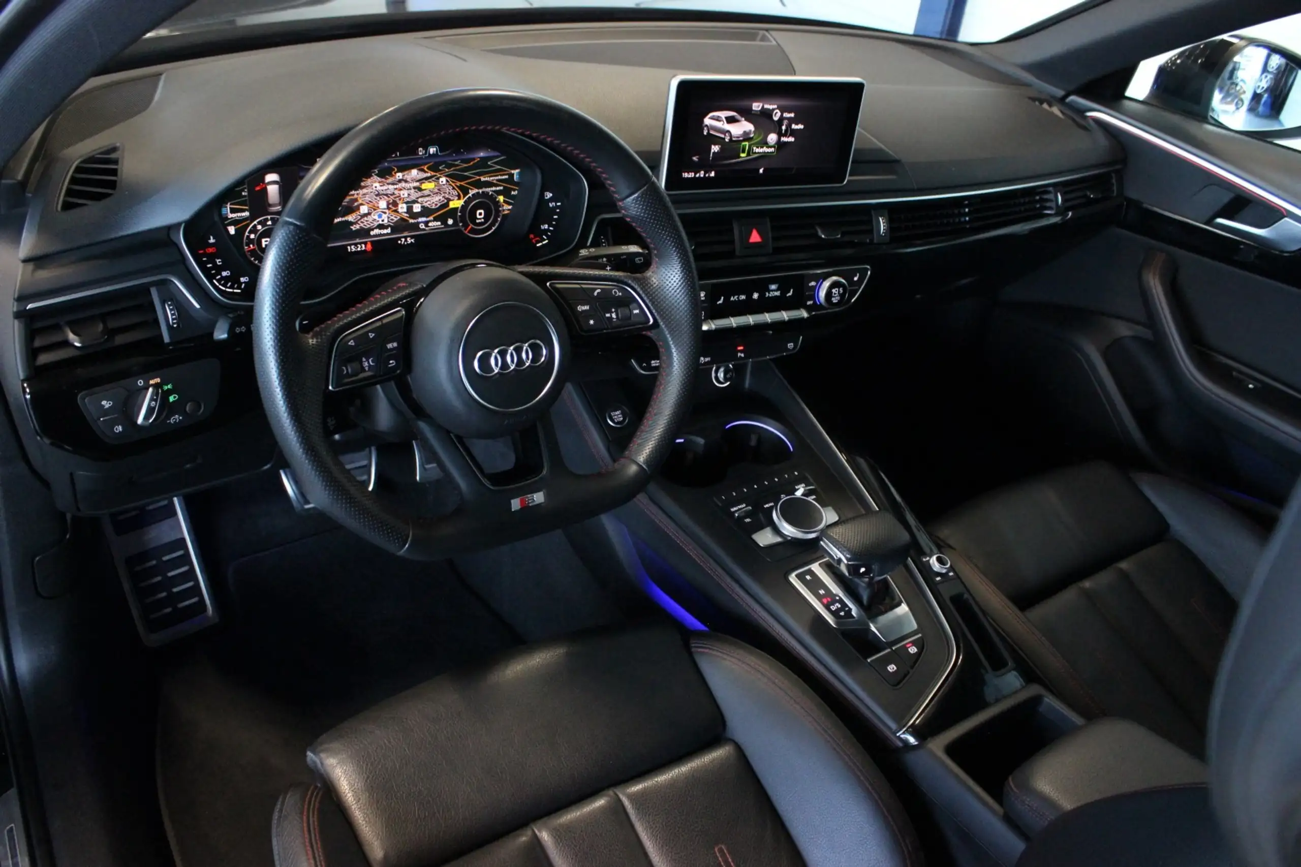 Audi - A4