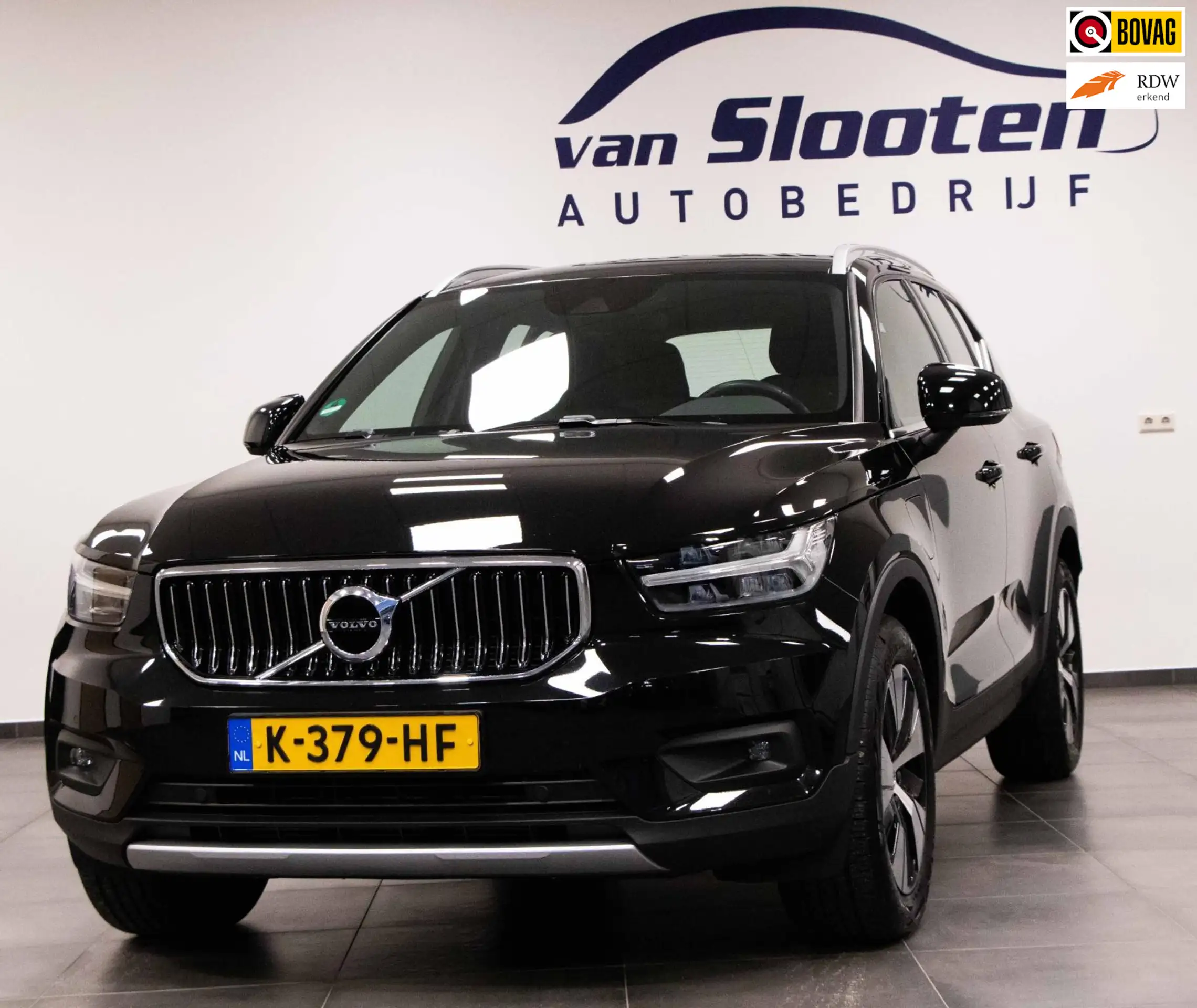 Volvo - XC40