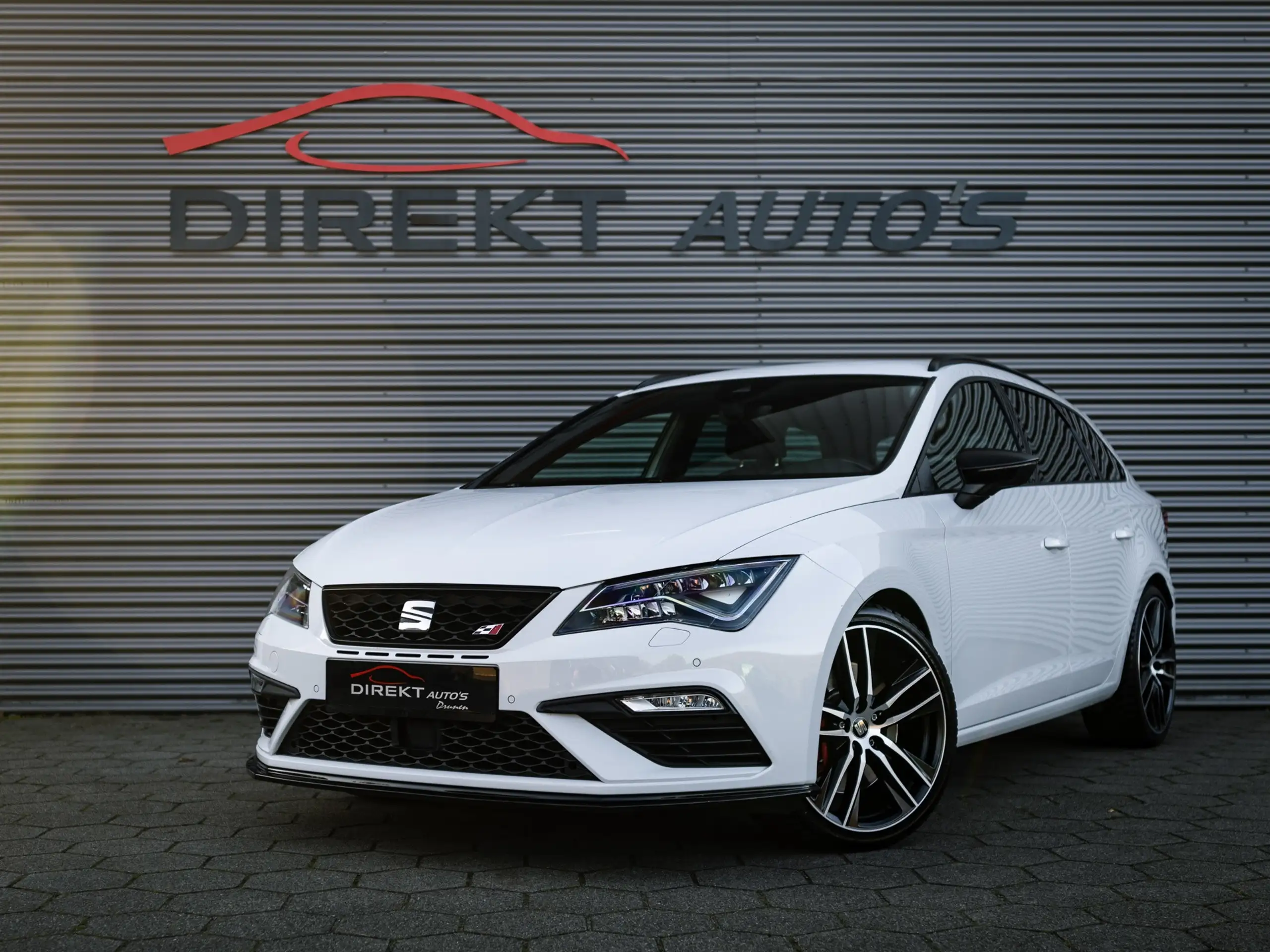 SEAT - Leon