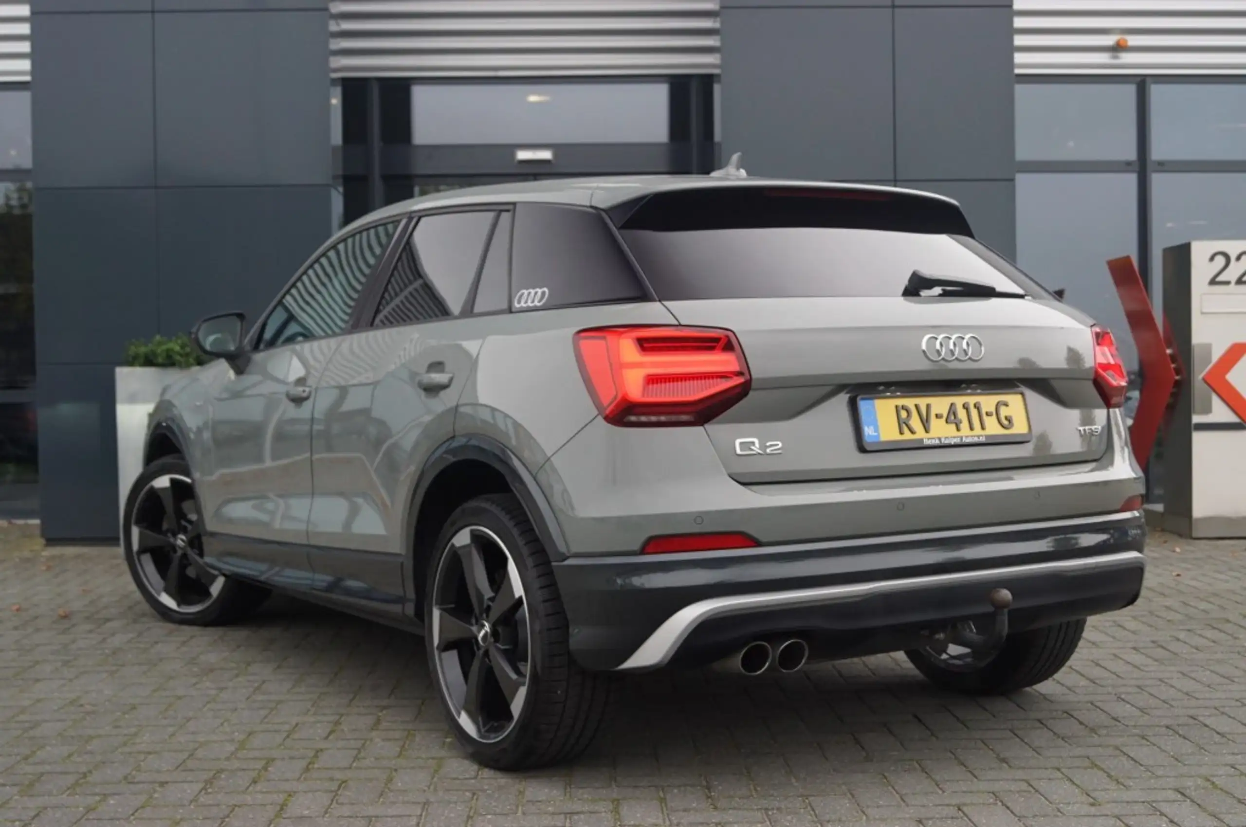 Audi - Q2