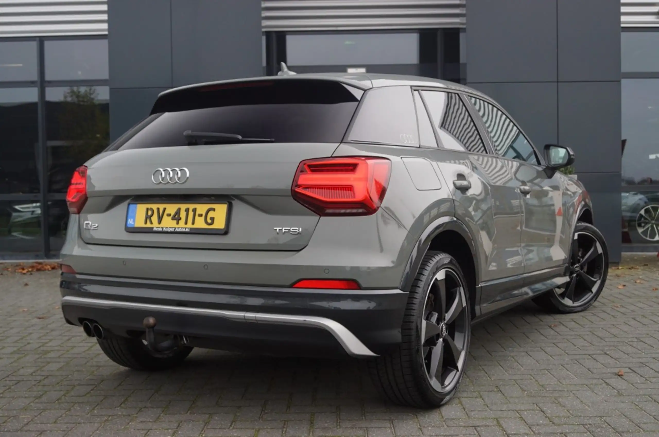 Audi - Q2